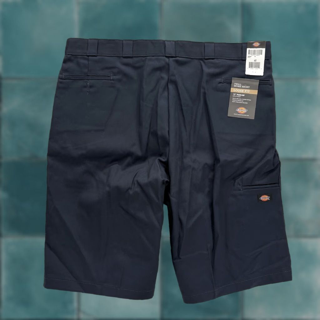 Dickies Dickies Loose Fit Twill Work Shorts Mens 48 Blue Navy 13" Tech Stain Release NWT Size US 32 / EU 48 - 1 Thumbnail
