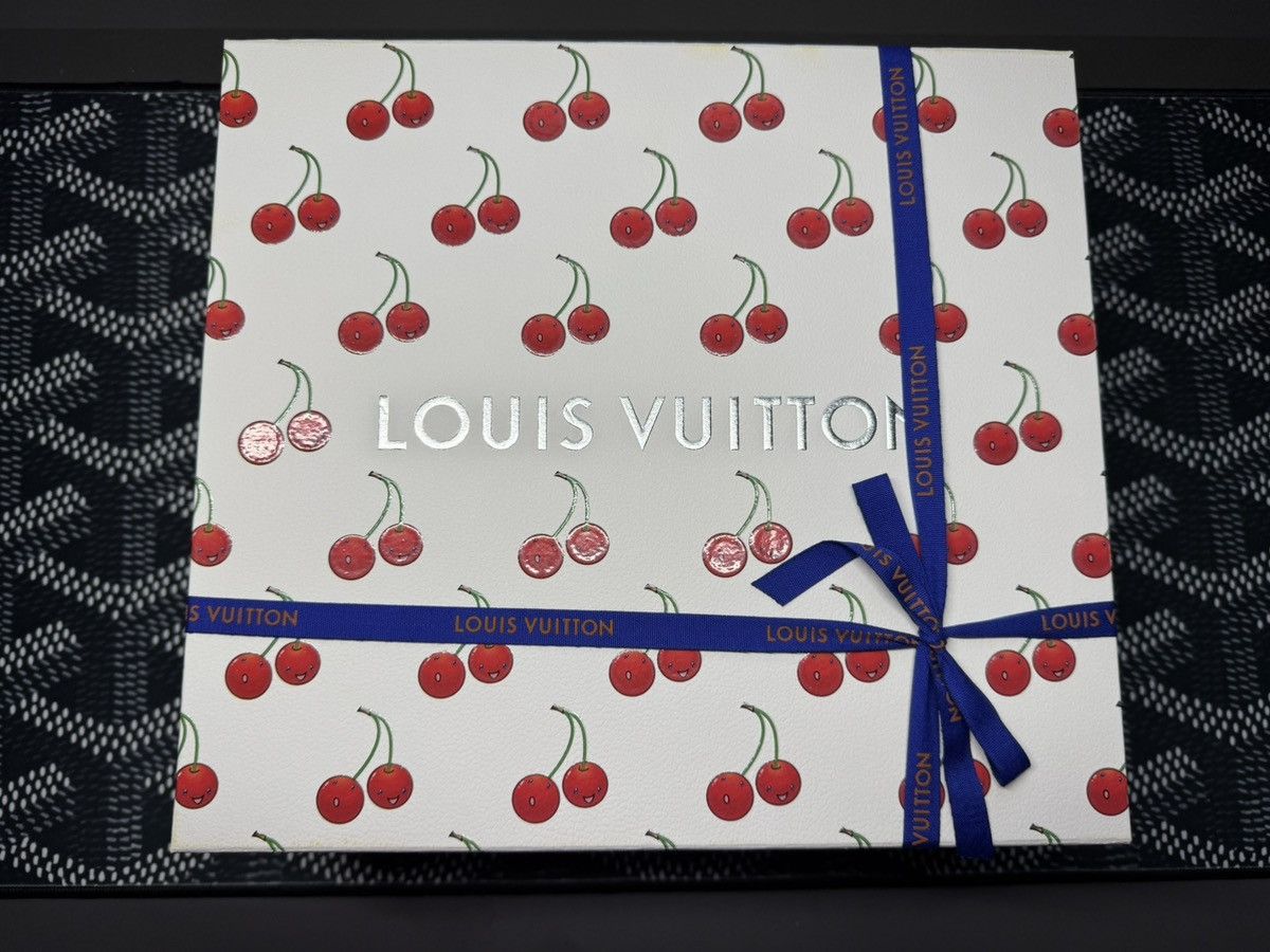 Louis Vuitton × Takashi Murakami Louis Vuitton x TM 2025 Cherry 🍒 Speedy 20 Bandouliere ⭐️ Size ONE SIZE - 14 Thumbnail