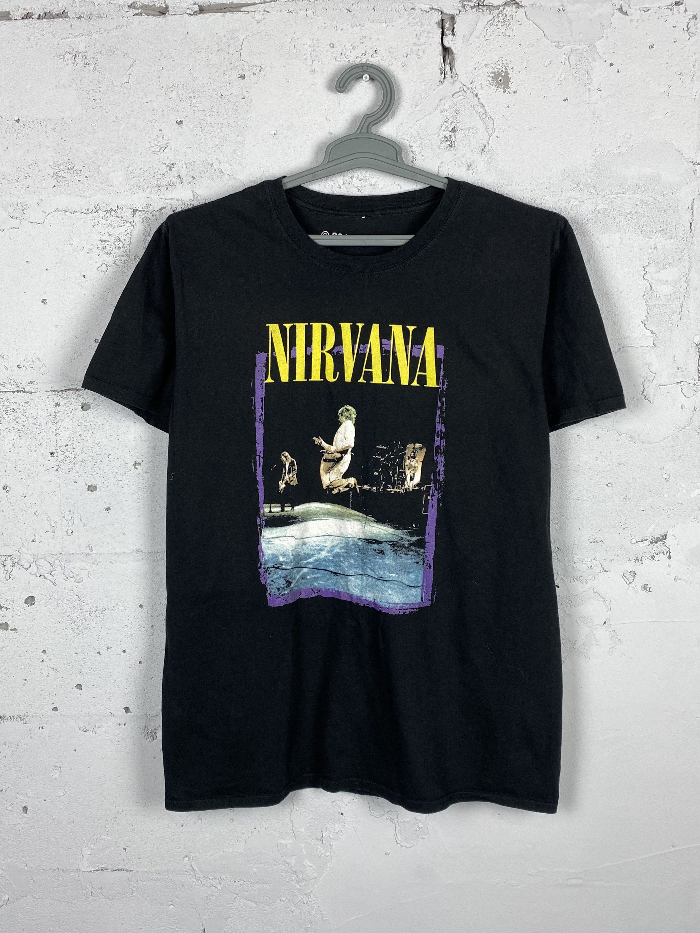 Band Tees × Nirvana × Vintage VINTAGE NIRVANA Kurt Cobein Tour Grunge t shirt Size US M / EU 48-50 / 2 - 1 Thumbnail