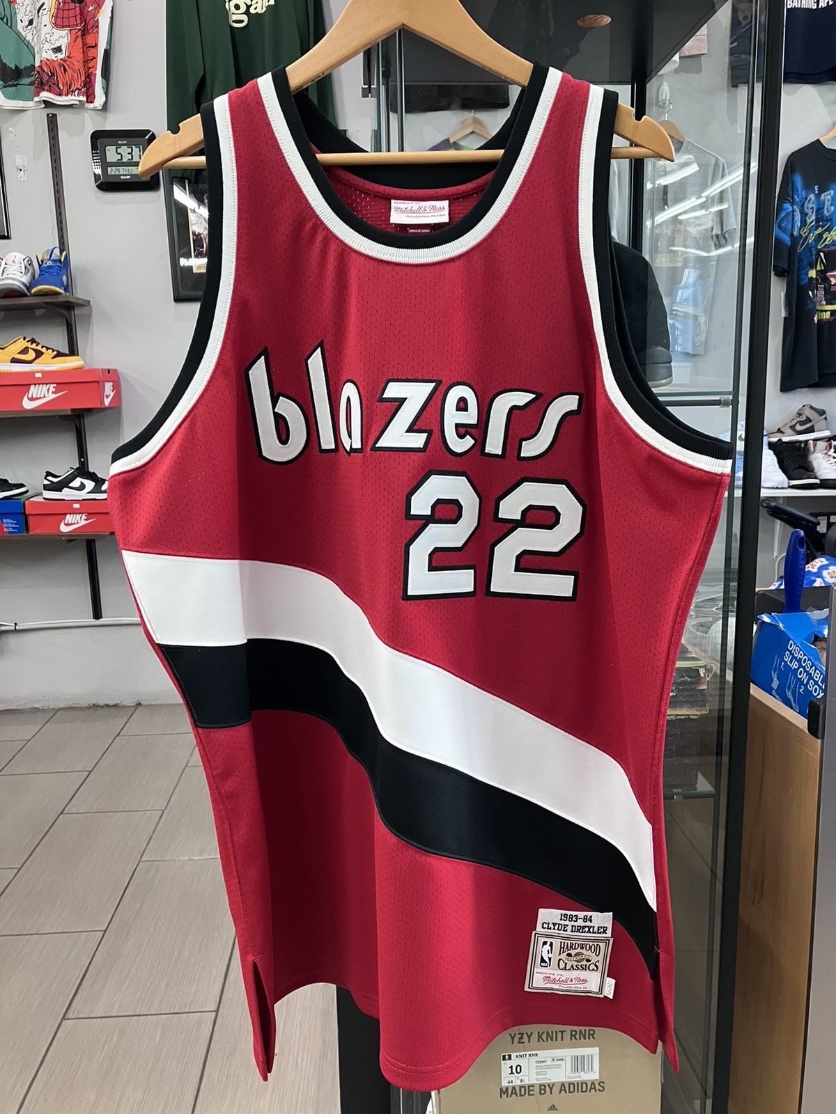 image of Mitchell Ness Mitchell & Ness Clyde Drexler Trail Blazers (Authentic) in Red, Men's (Size 2XL)