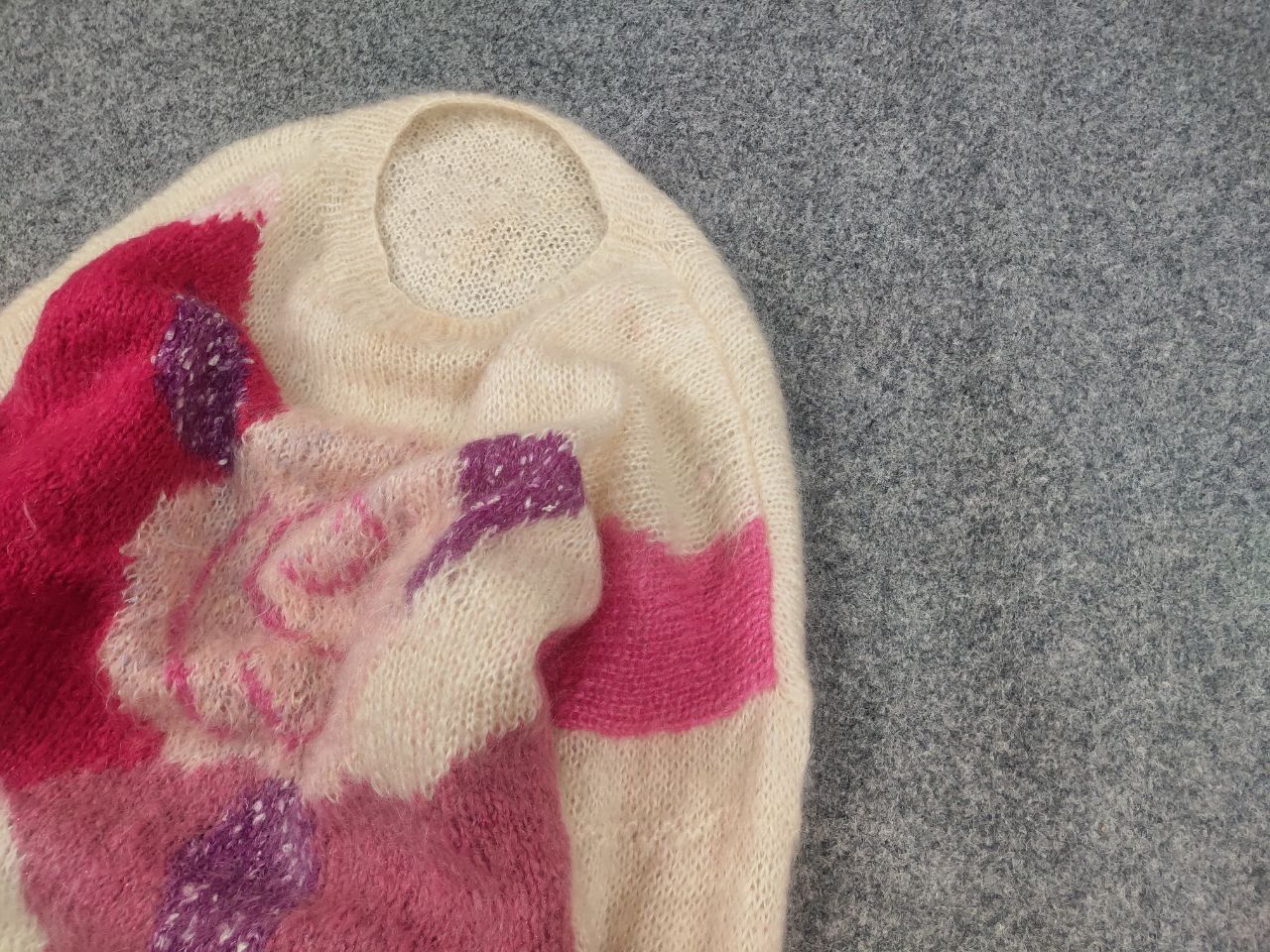 Japanese Brand Vintage 80's Hand knitted Design Mohair Pink Beige Sweater Size XL / US 12-14 / IT 48-50 - 4 Thumbnail