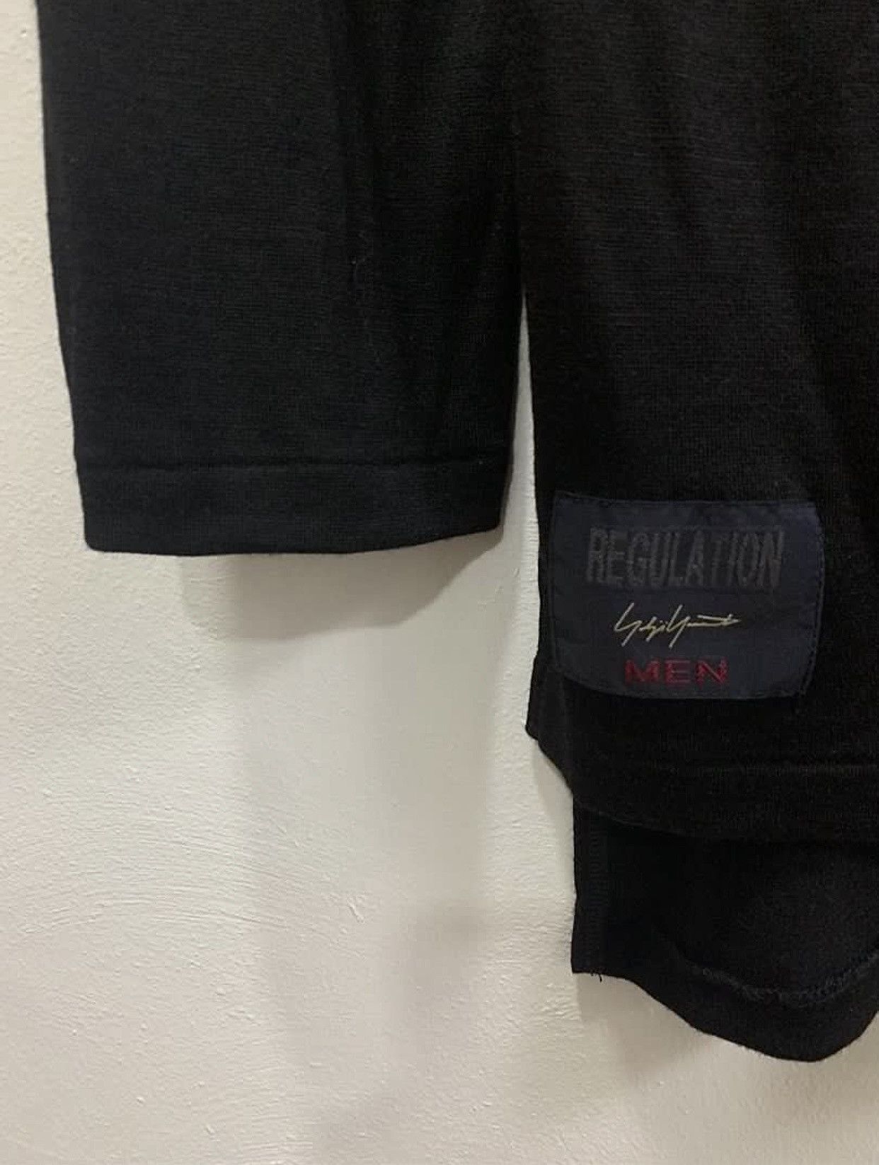 Yohji Yamamoto YOHJI YAMAMOTO REGULATION MEN ASYMMETRICAL LONGSLEEVE TOP Size US S / EU 44-46 / 1 - 9 Thumbnail
