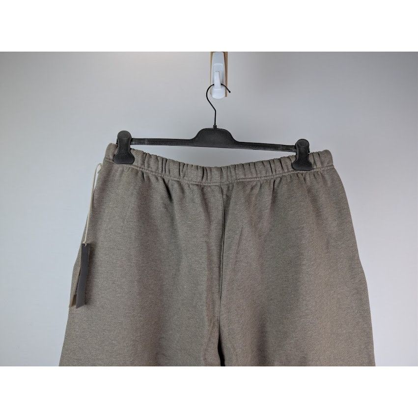 Fear of God o1rshd1 Fleece Relaxed Sweatpants in Heather Grey Size US 38 / EU 54 - 14 Thumbnail