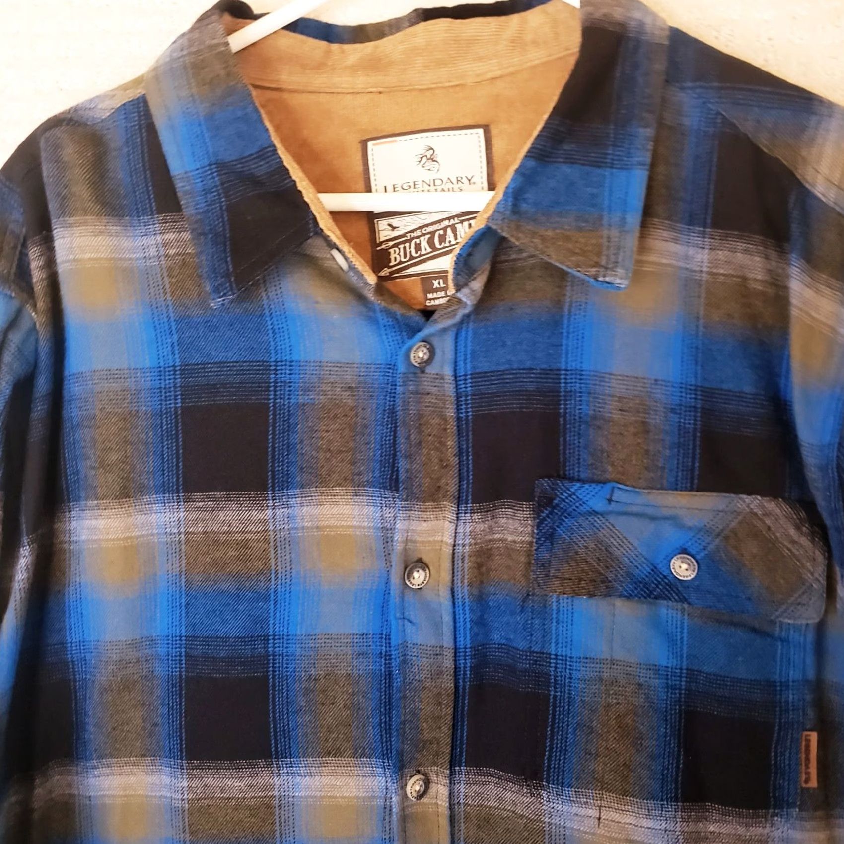 Vintage VINTAGE Legendary Whitetails Buck Camp Flannel Shirt XL Plaid Blue Cotton Long Sleeve Button-Up Pockets Mens Size US XL / EU 56 / 4 - 3 Thumbnail