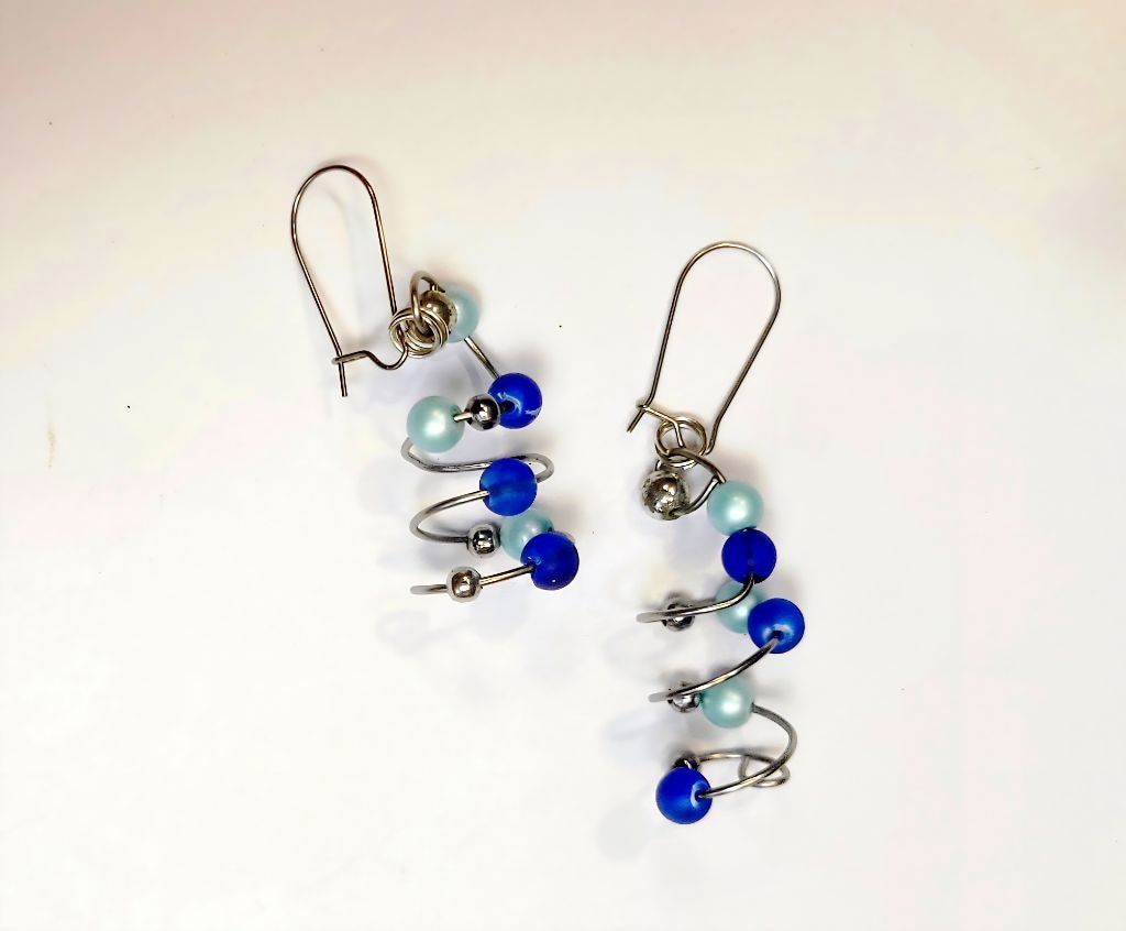 Handmade Stainless steel wire beaded Christmas tree earrings Size ONE SIZE - 2 Thumbnail