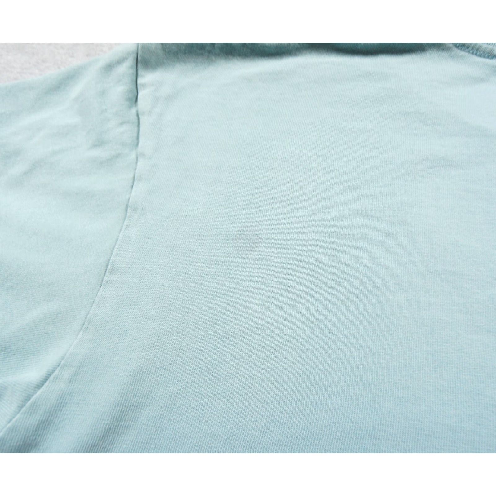 Uniqlo Uniqlo Shirt Mens Small Blue KAWS Streetwear Graphic Art Tee Short Sleeve Adult Size US S / EU 44-46 / 1 - 5 Thumbnail