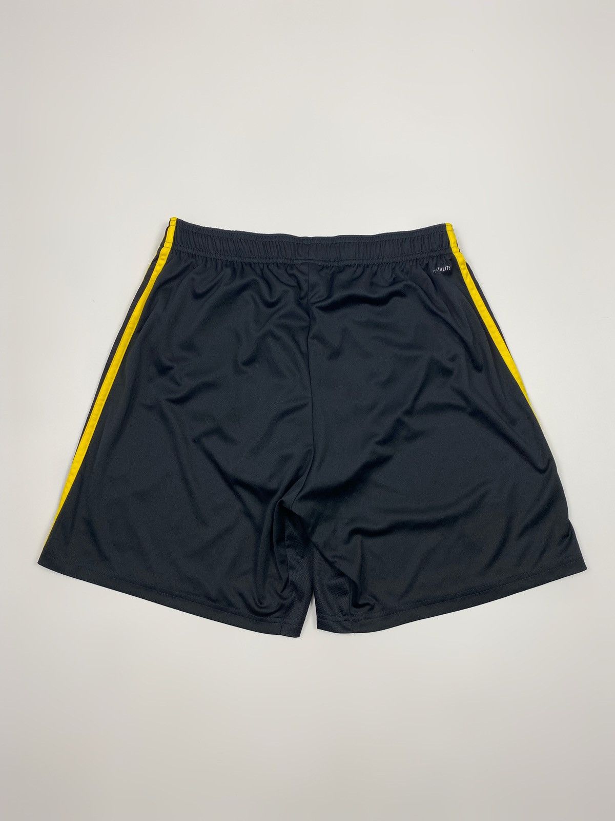Adidas Season 2019/20 Adidas Arsenal FC Soccer Football Shorts Size US 34 / EU 50 - 5 Thumbnail