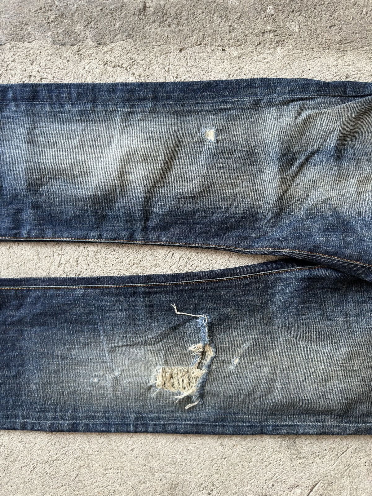 Dior AW10 Dior Homme “Under My Truck” distressed denim jeans Size US 31 - 7 Thumbnail
