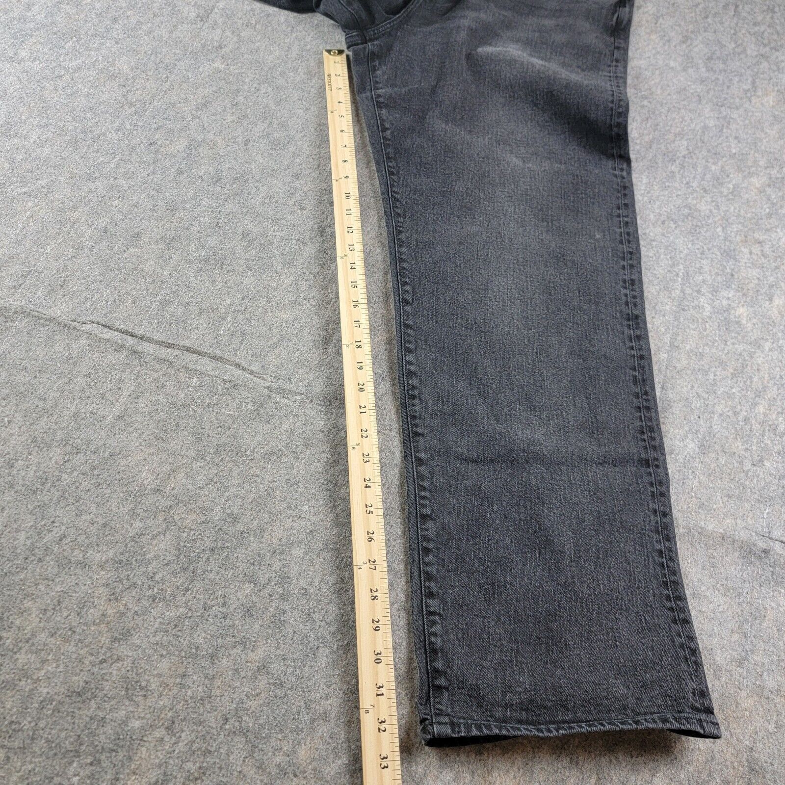 Todd Snyder Todd Snyder Relaxed Fit Selvedge Jeans size 34x34 Black Wash Size US 34 / EU 50 - 6 Thumbnail