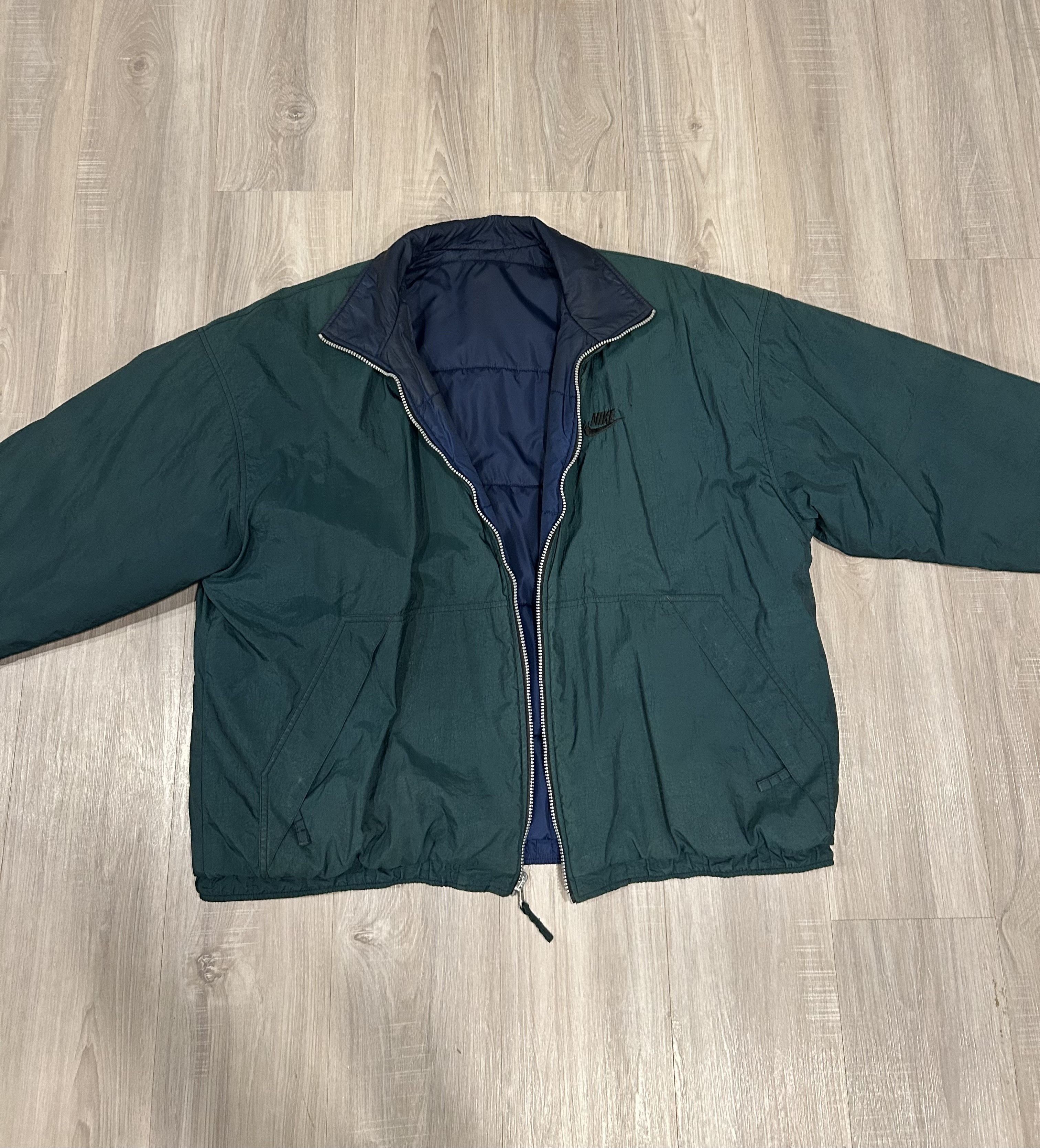 Nike Vintage Nike Reversible Puffer Jacket with Swoosh Logo Size US L / EU 52-54 / 3 - 2 Thumbnail