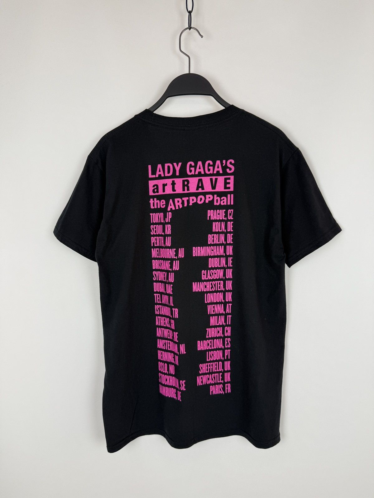 Band Tees 2014 Lady Gaga Rave The Artpop Ball World Tour Graphic Tee Size US M / EU 48-50 / 2 - 5 Thumbnail