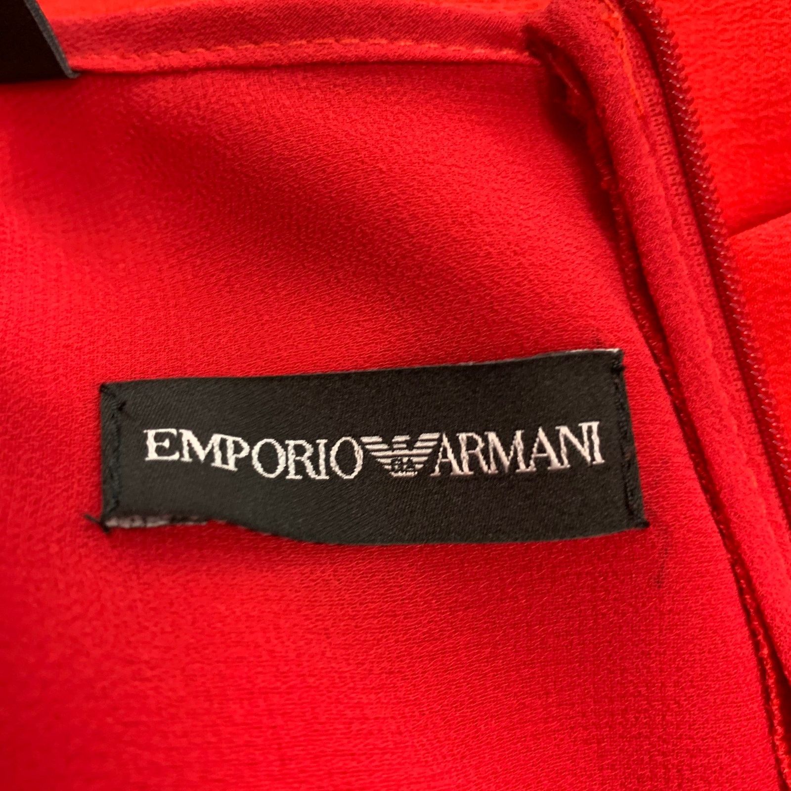Emporio Armani EMPORIO ARMANI Size 4 Red Silk V Neck Knee Length Dress Size S / US 4 / IT 40 - 4 Thumbnail