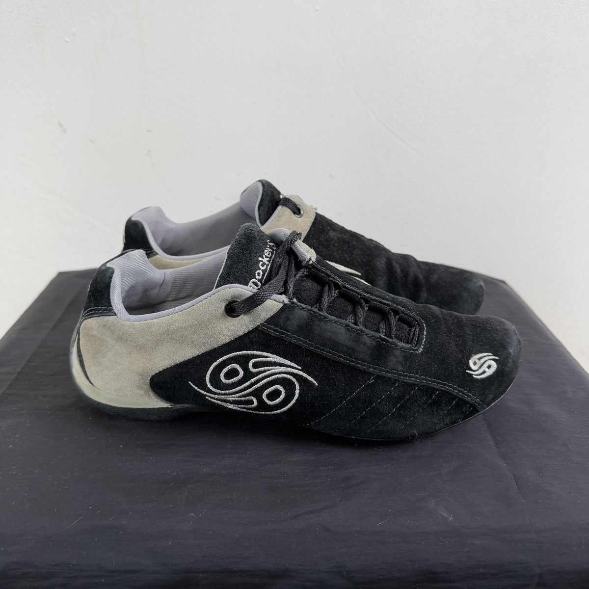 Dockers × Vintage Vintage Y2k Dockers Low Cut Sneakers Size US 7 / IT 37 - 1 Thumbnail