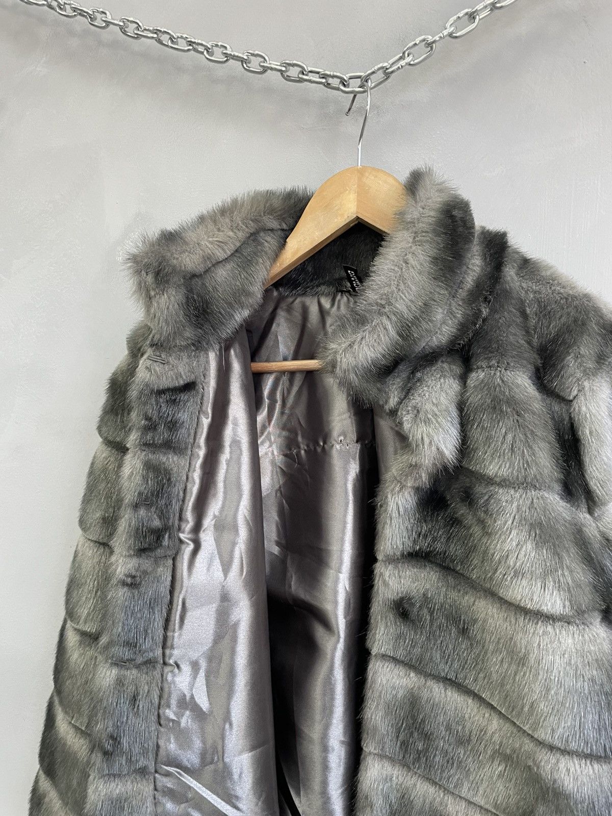 If Six Was Nine Rare fur bomber jacket if six was nine style cropped y2k Size S / US 4 / IT 40 - 6 Thumbnail