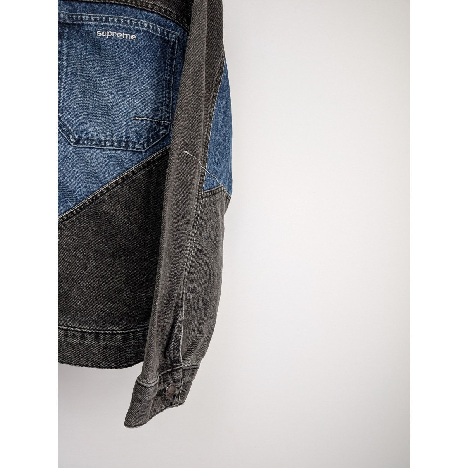 Supreme o1rshd1 Denim Jacket in Blue/Black Size US XL / EU 56 / 4 - 2 Thumbnail