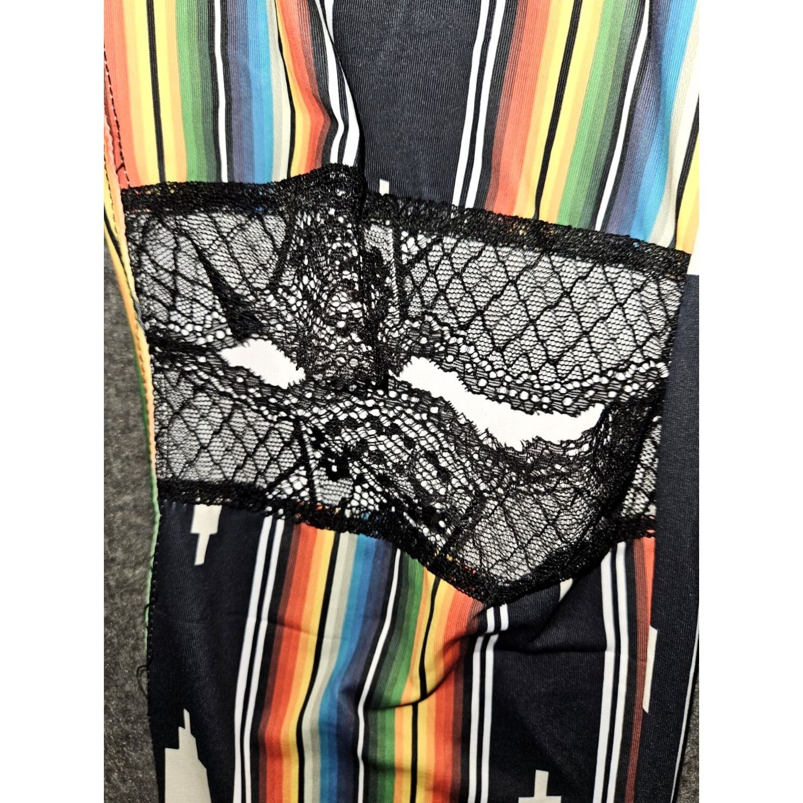 Vintage Lucky & Blessed Leggings NWT Women L Aztec Lace Ankle Striped High Rise Size 36" / US 14 / IT 50 - 7 Thumbnail