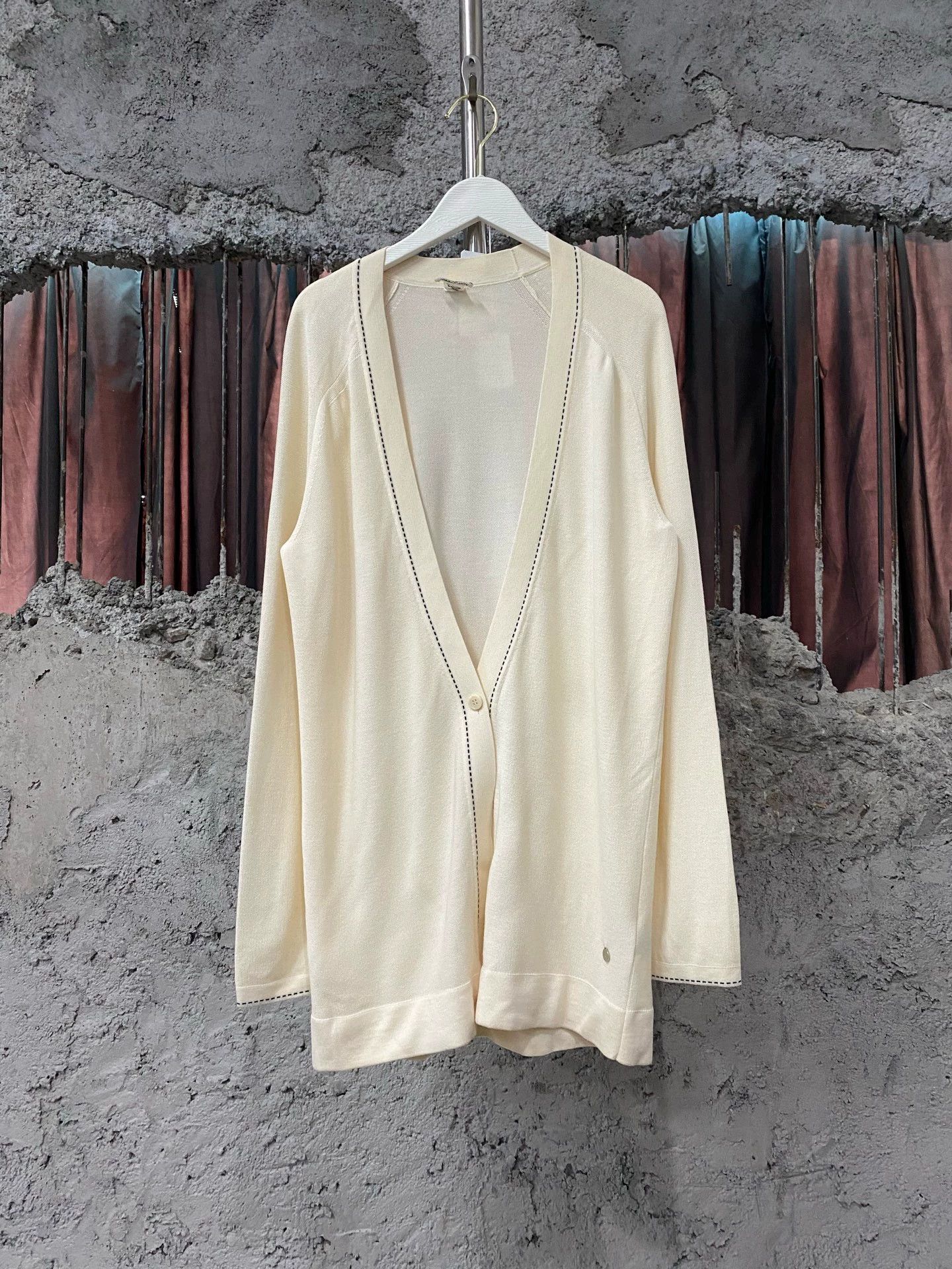 Hermes Hermes Cardigan FR 36 Mint Size XS / US 0-2 / IT 36-38 - 1 Thumbnail
