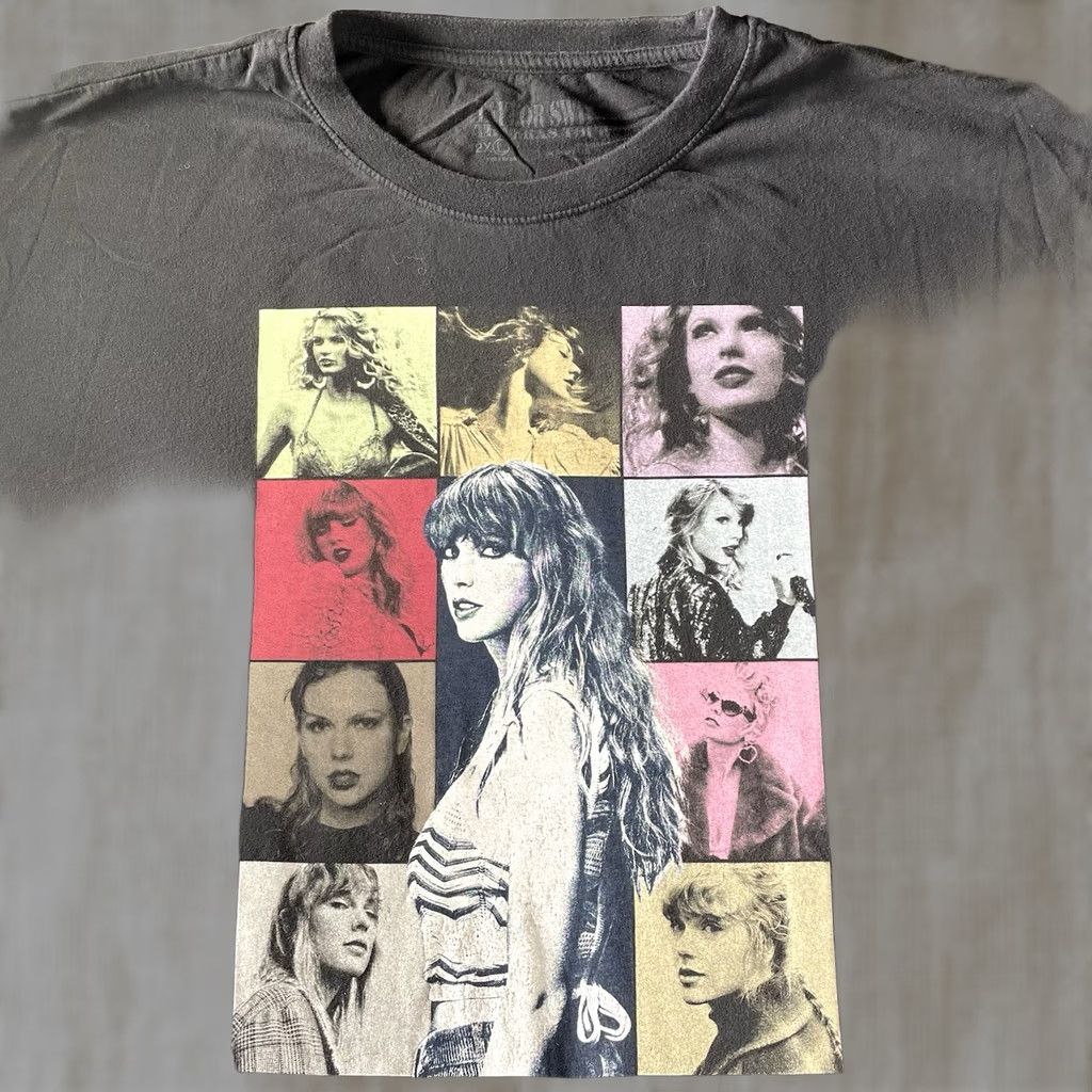 Vintage Taylor Swift Eras Tour Shirt 2XL Black Cotton Knit Crew Neck Short Sleeve T-Shirt Womens Classic Designer USA Shirt Size XXL / US 16-18 / IT 52-54 - 1 Thumbnail