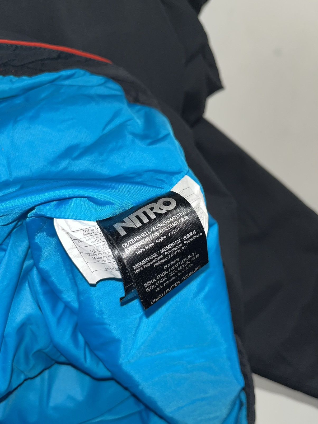 Burton Rare Nitro Snowboarding jacket very functional Size M Size US M / EU 48-50 / 2 - 23 Thumbnail