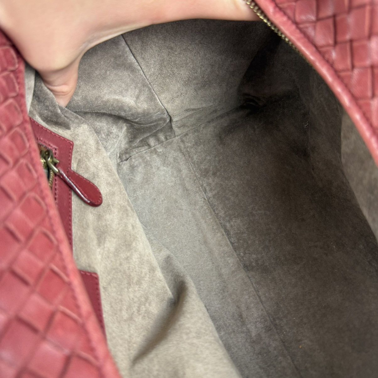 Bottega Veneta Bottega Veneta Red Intrecciato Leather Montaigne Bag Size ONE SIZE - 13 Thumbnail