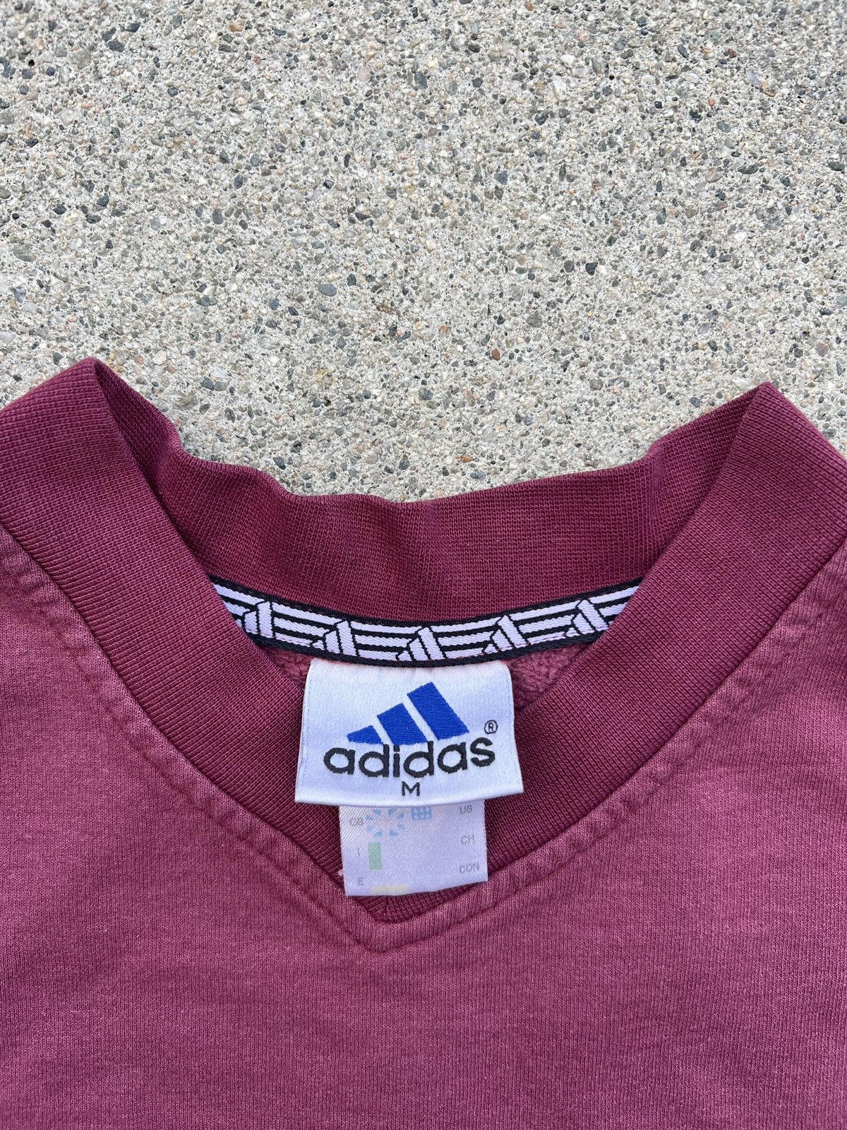Adidas 1990s Vintage Adidas Burgundy Embroidered Striped Sweater Size US M / EU 48-50 / 2 - 3 Thumbnail