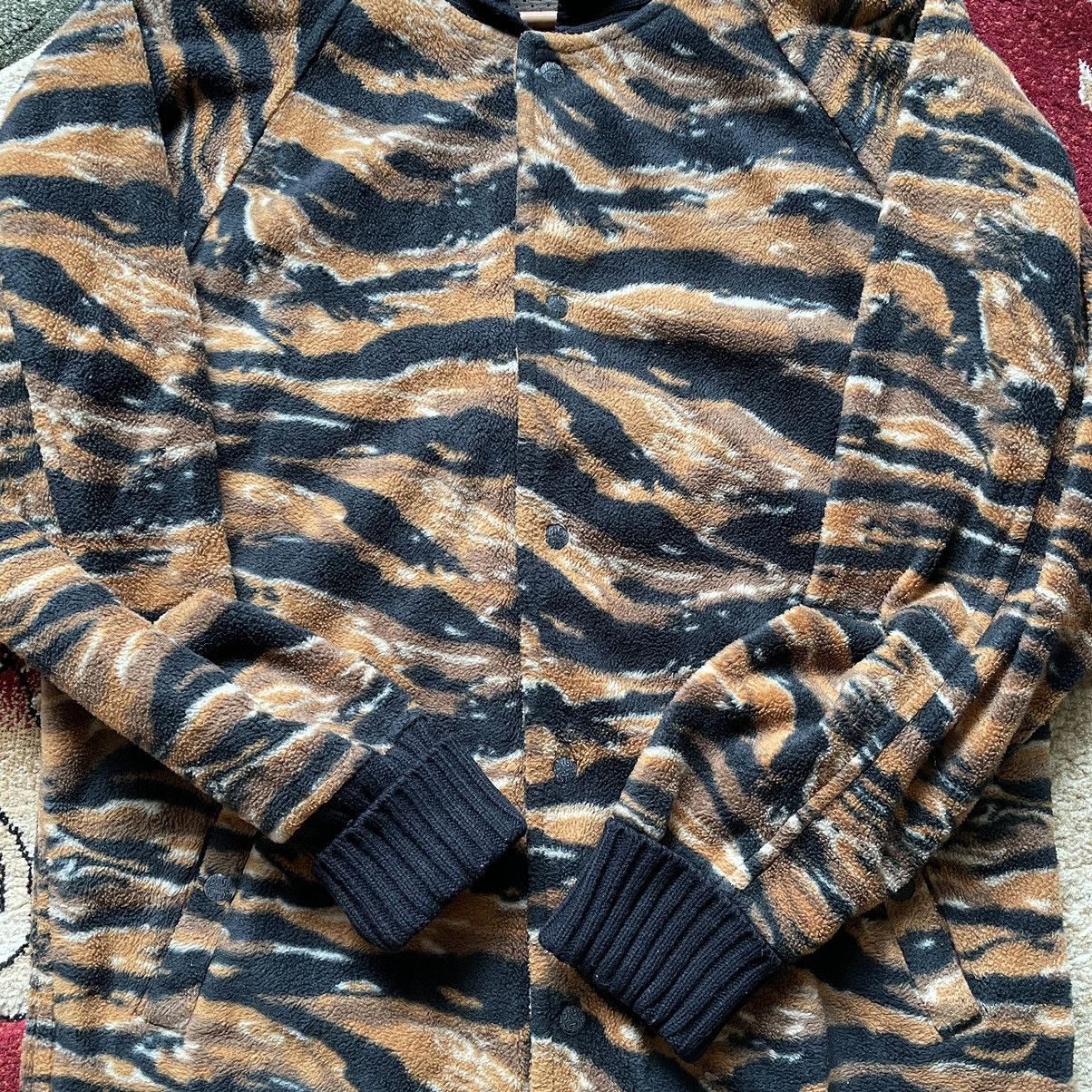 Johnbull × Vintage Vintage John Bull Tiger Stripe Camo Windproof Jacket Size US L / EU 52-54 / 3 - 5 Thumbnail