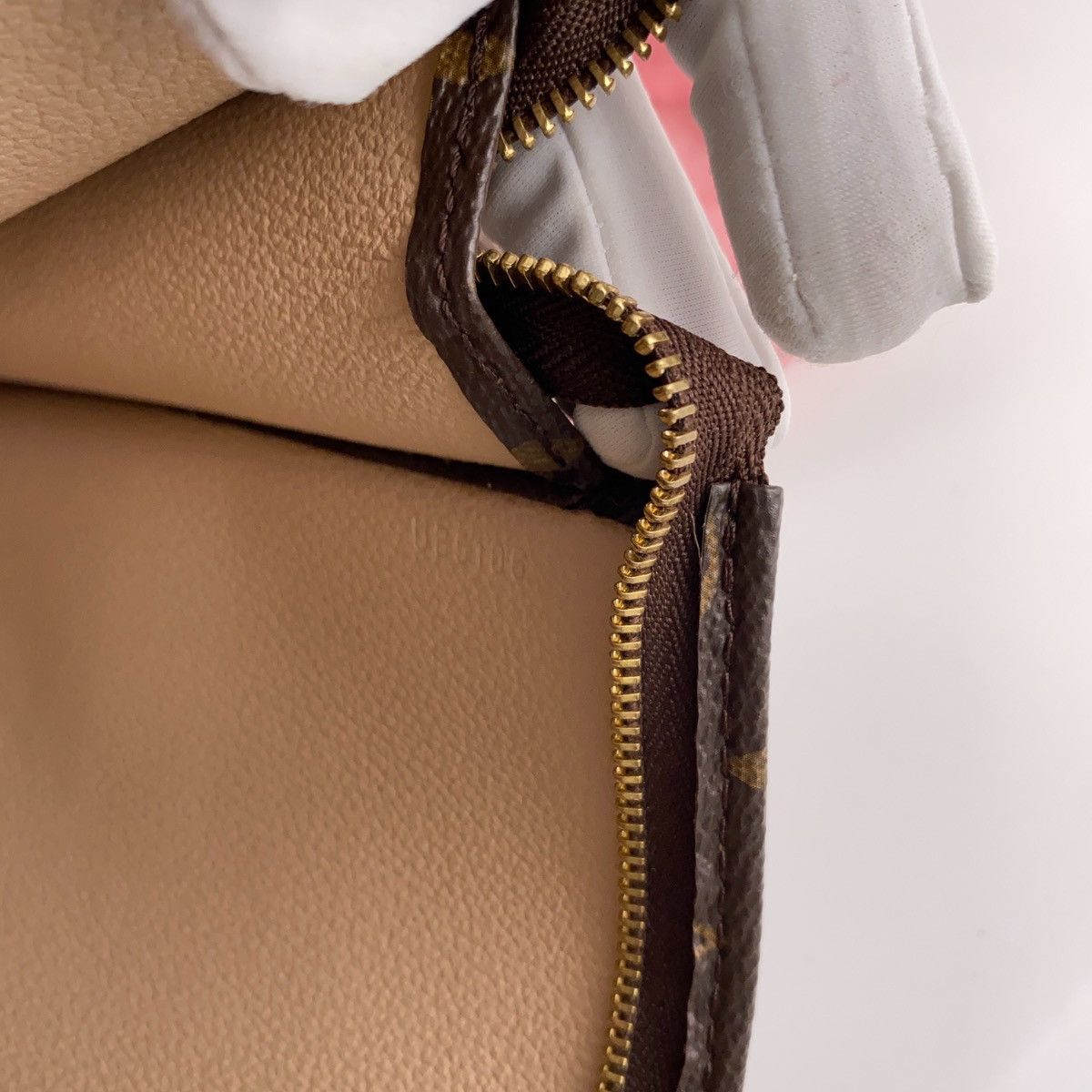 Louis Vuitton Toiletry pouche Size ONE SIZE - 5 Thumbnail