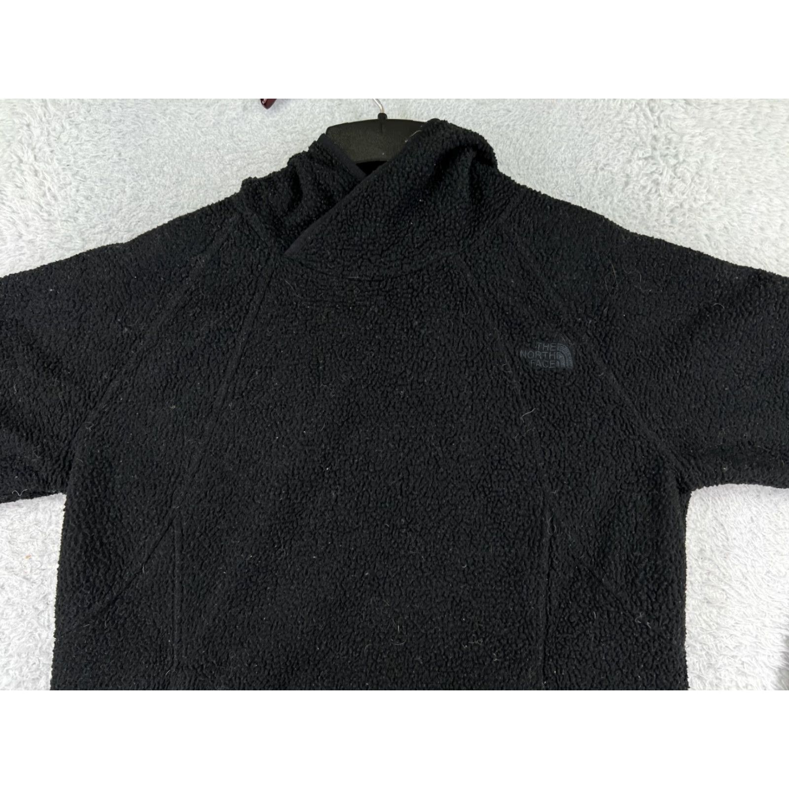 The North Face The North Face Sweater Womens Large Black Hooded Pullover 100% Polyester Fleece Crew Neck Long Sleeve Casual Logo Insulated Fall Winter L Womens Size L / US 10 / IT 46 - 5 Thumbnail
