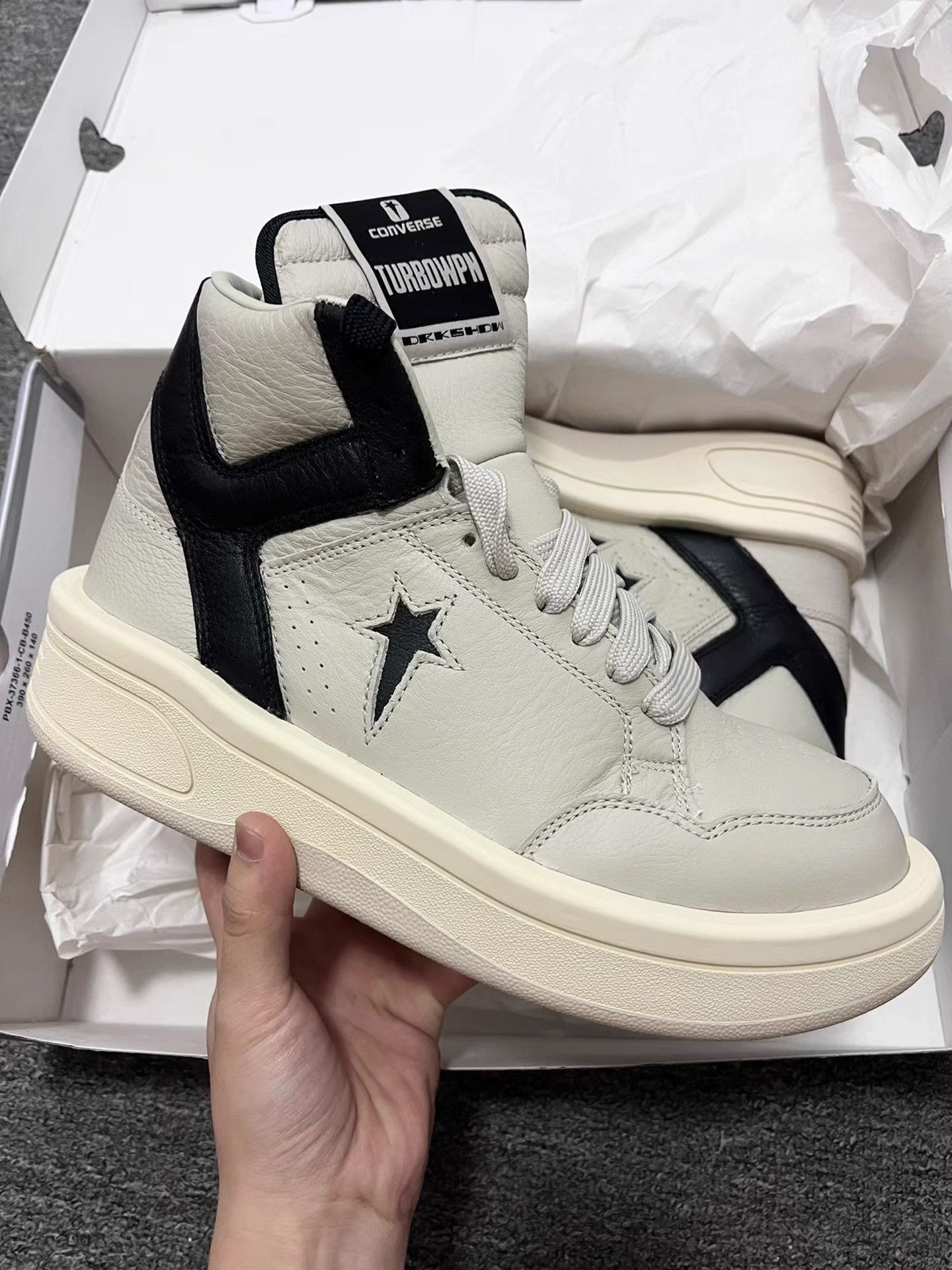 Rick Owens Rick Owens Converse High-Top Lace-Up Shoes K34 Size US 5.5 / EU 38 - 1 Thumbnail
