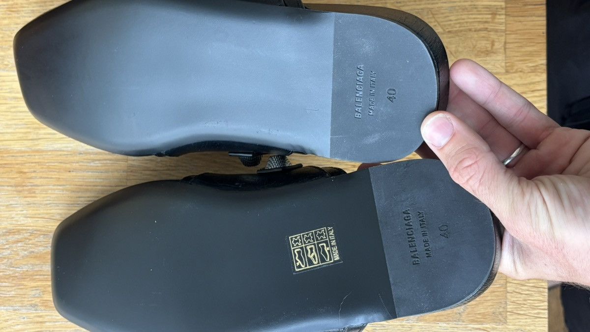 Balenciaga Balenciaga Cosy Cagole Mules Size US 7 / EU 40 - 6 Thumbnail