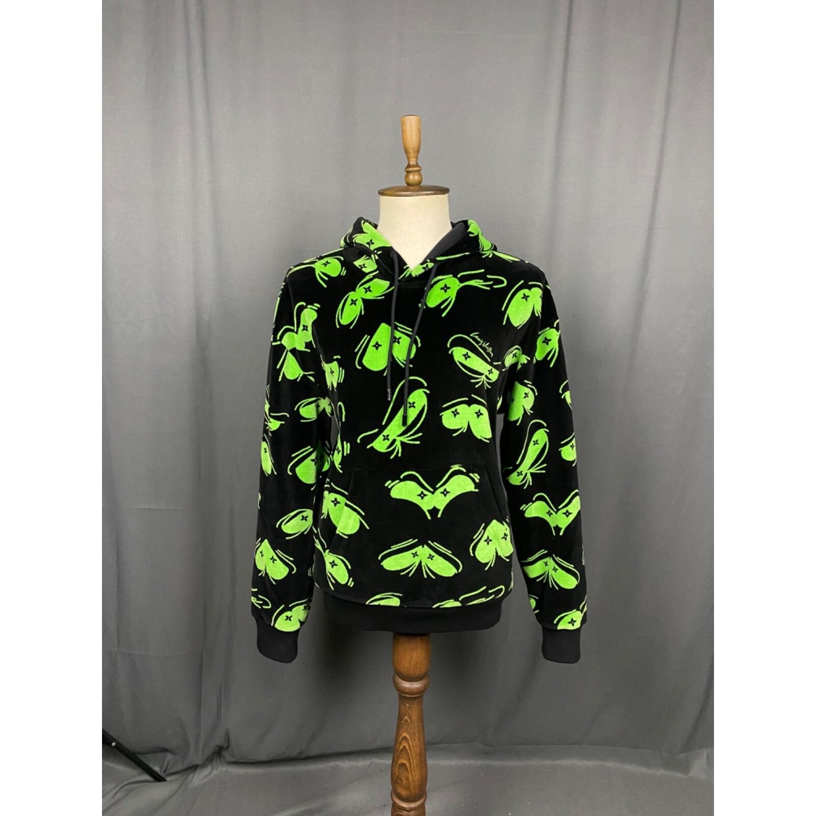 Louis Vuitton RARE! LV Louis Vuittons Eyes Graphic Jacquard Hoodie Black S Size US XL / EU 56 / 4 - 3 Thumbnail
