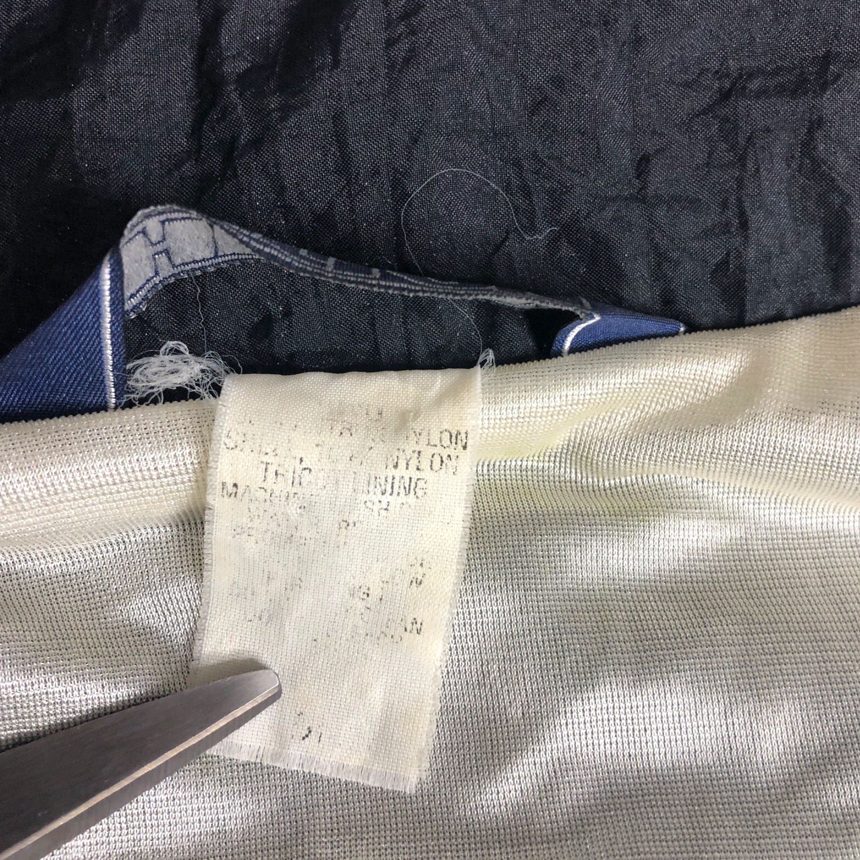 VINTAGE Hilton Windbreaker Jacket Mens Small 80s 90s Multicolor