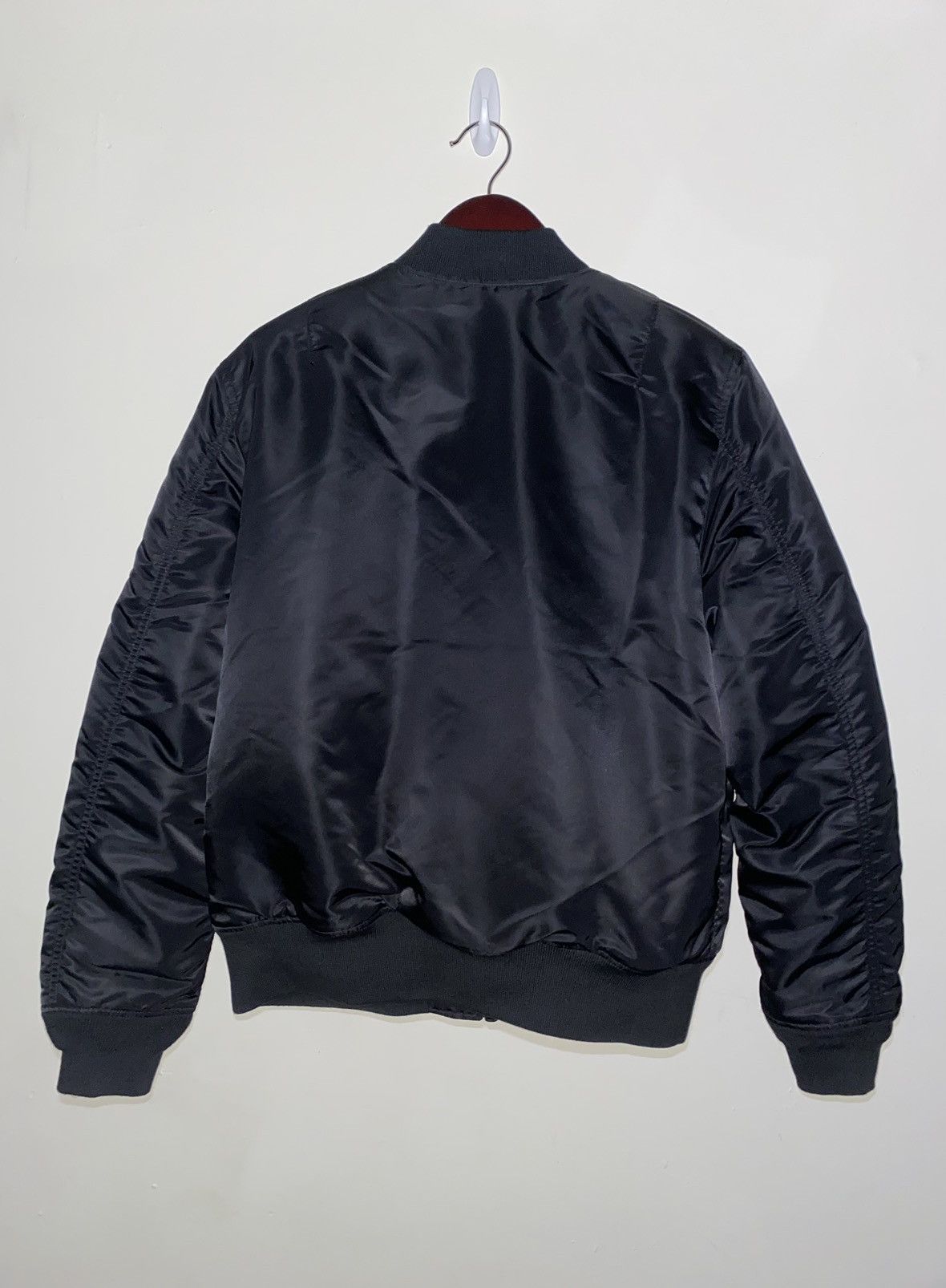 Alpha Industries Alpha Industries Bomber Jacket (XL) Size US XL / EU 56 / 4 - 2 Thumbnail
