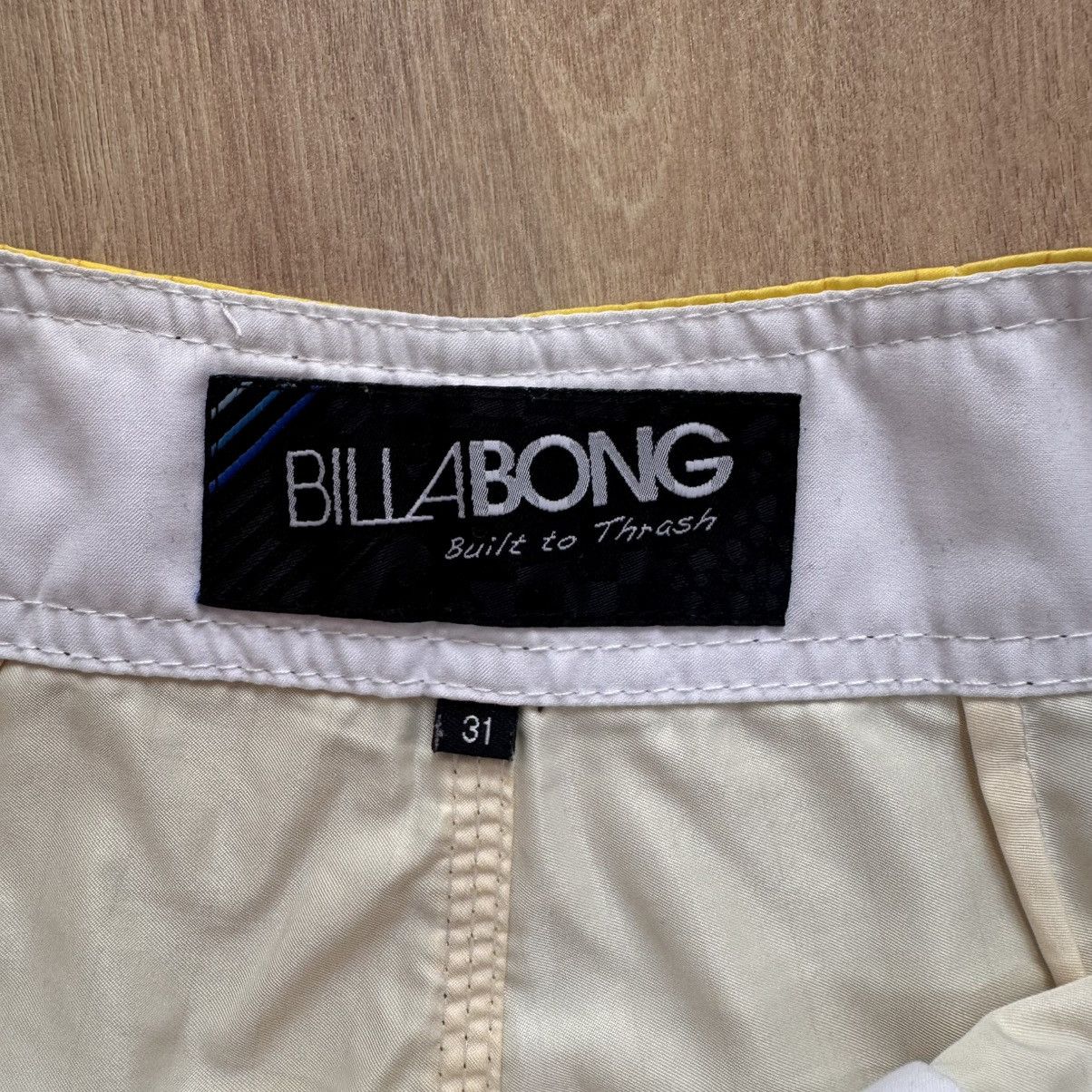 Billabong Y2K Billabong Board Shorts Mens Size 31 Rising Sun Vintage Size US 31 - 8 Thumbnail