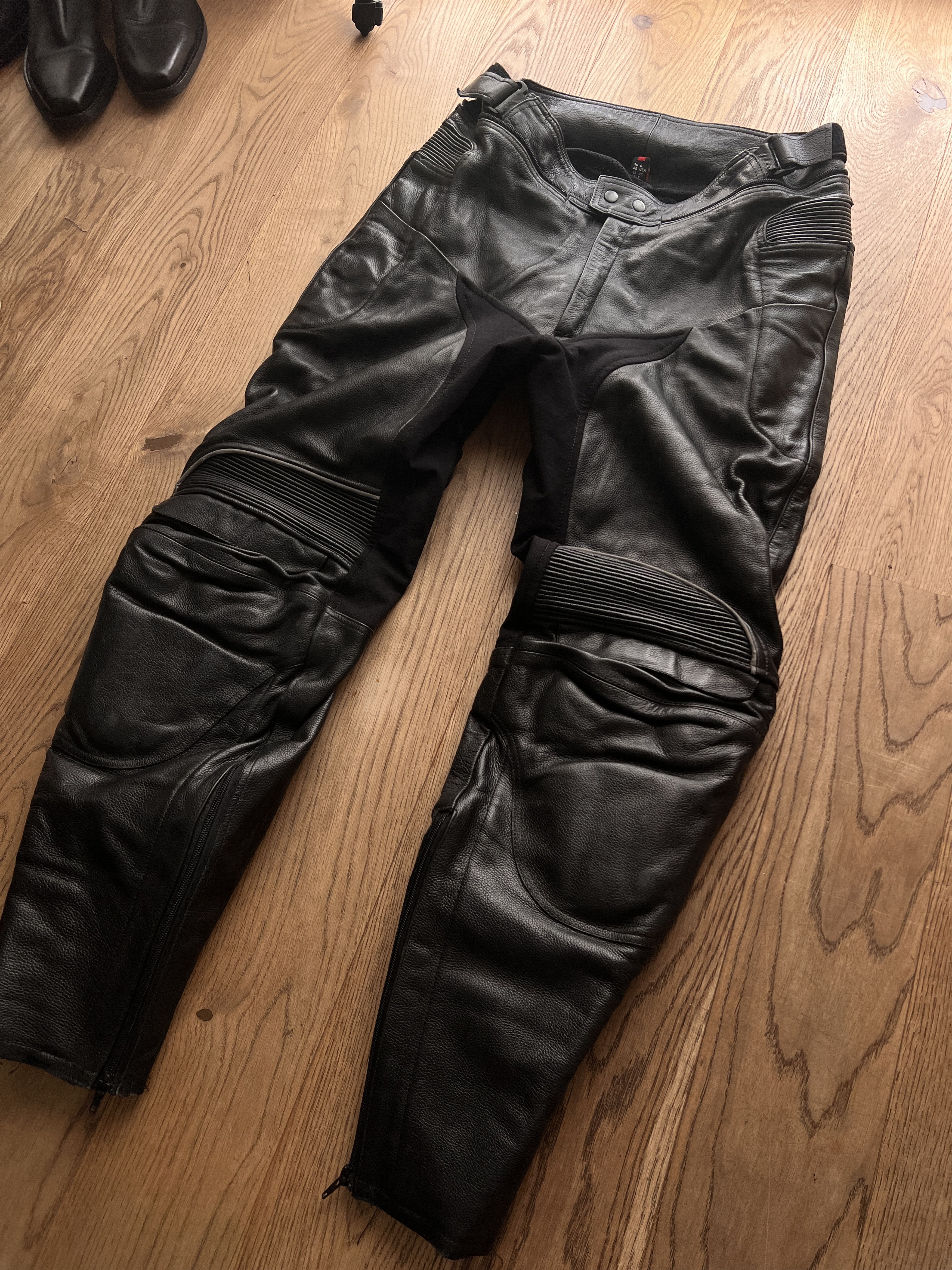 Yohji Yamamoto SICK VINTAGE 2000S RACING BIKER LEATHER PANTS I6W9 LGB VIBE Size US 36 / EU 52 - 3 Thumbnail