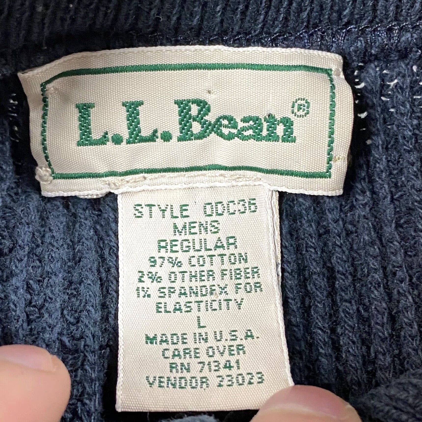 Vintage Vintage L.L. Bean Mens Sweater Henley Long Sleeve High Neck 5-Button Cotton Blend Navy Blue Size US L / EU 52-54 / 3 - 4 Thumbnail