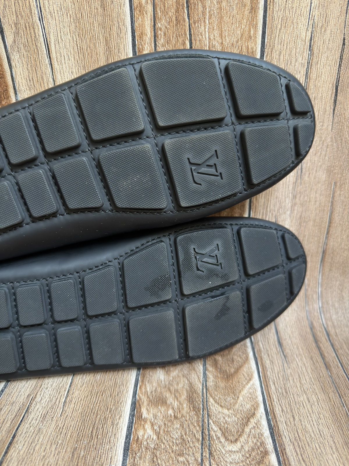 Louis Vuitton 🔥Lv loafers Size US 8 / EU 41 - 14 Thumbnail
