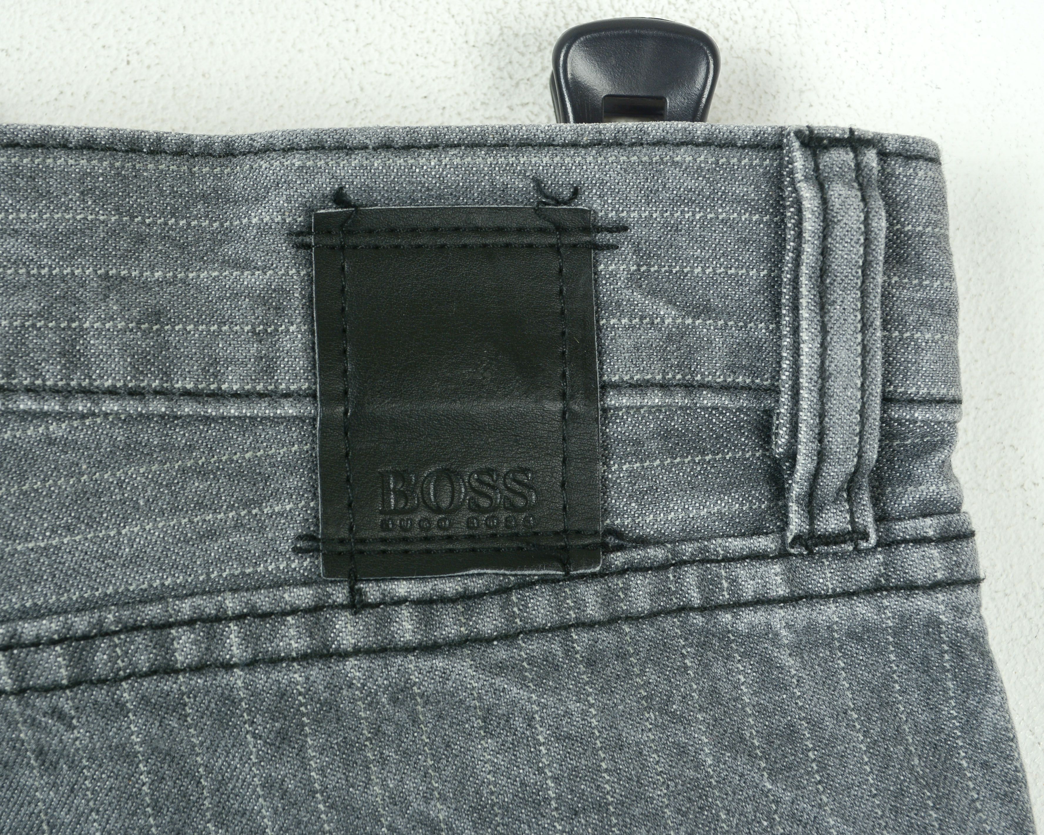 Hugo 'Scout 1' W33 L28 Straight Jeans Denim Pants Pinstriped Size US 33 - 6 Thumbnail
