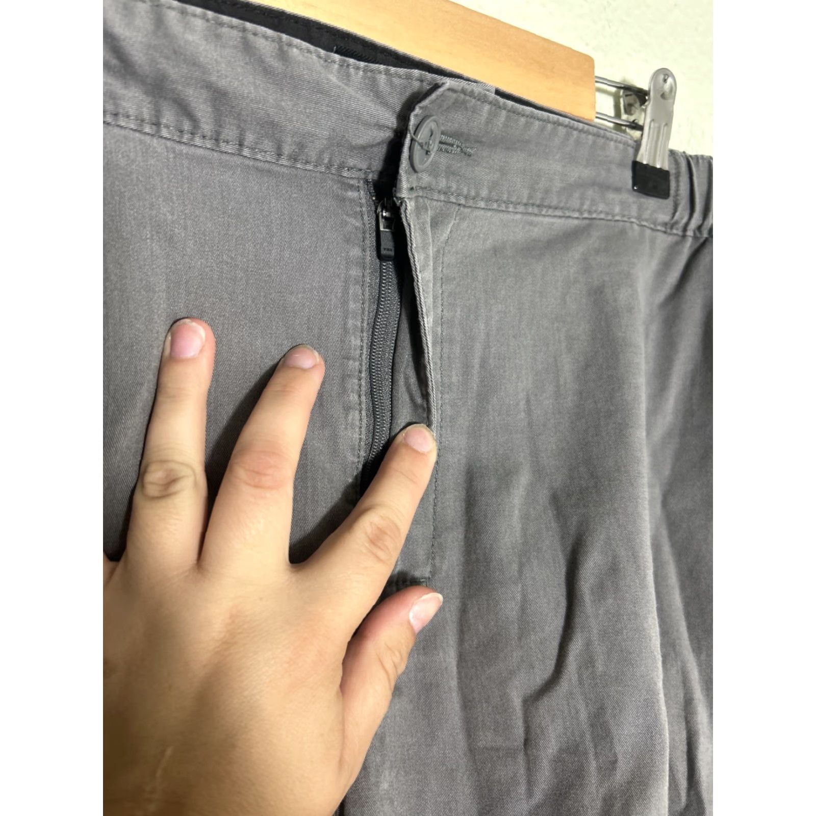 RVCA RVCA Men’s 38 Gray Cotton Blend Shorts Drawstring Chino Mens Size US 38 / EU 54 - 7 Thumbnail