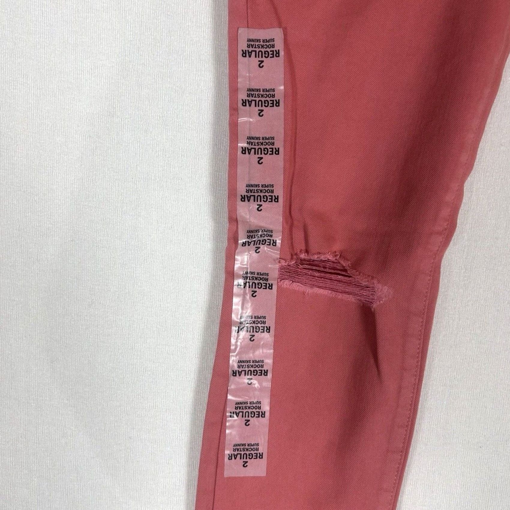 Old Navy Old Navy Womens Skinny Jeans Rockstar Mid Rise Pink NWT 2 RockStar Denim Slim Pocket 5-Pocket Fit Size 26" / US 2 / IT 38 - 3 Thumbnail