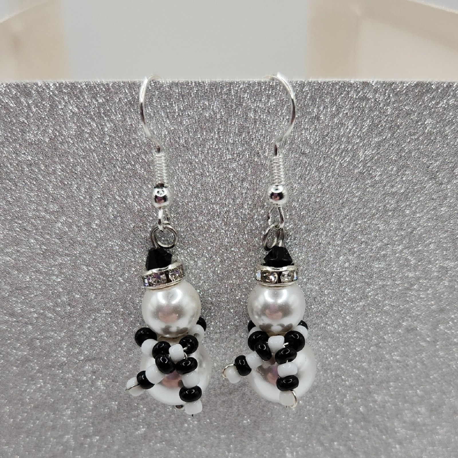 Other White and Black Beaded Snowman Earrings with Crystals Size ONE SIZE - 5 Thumbnail