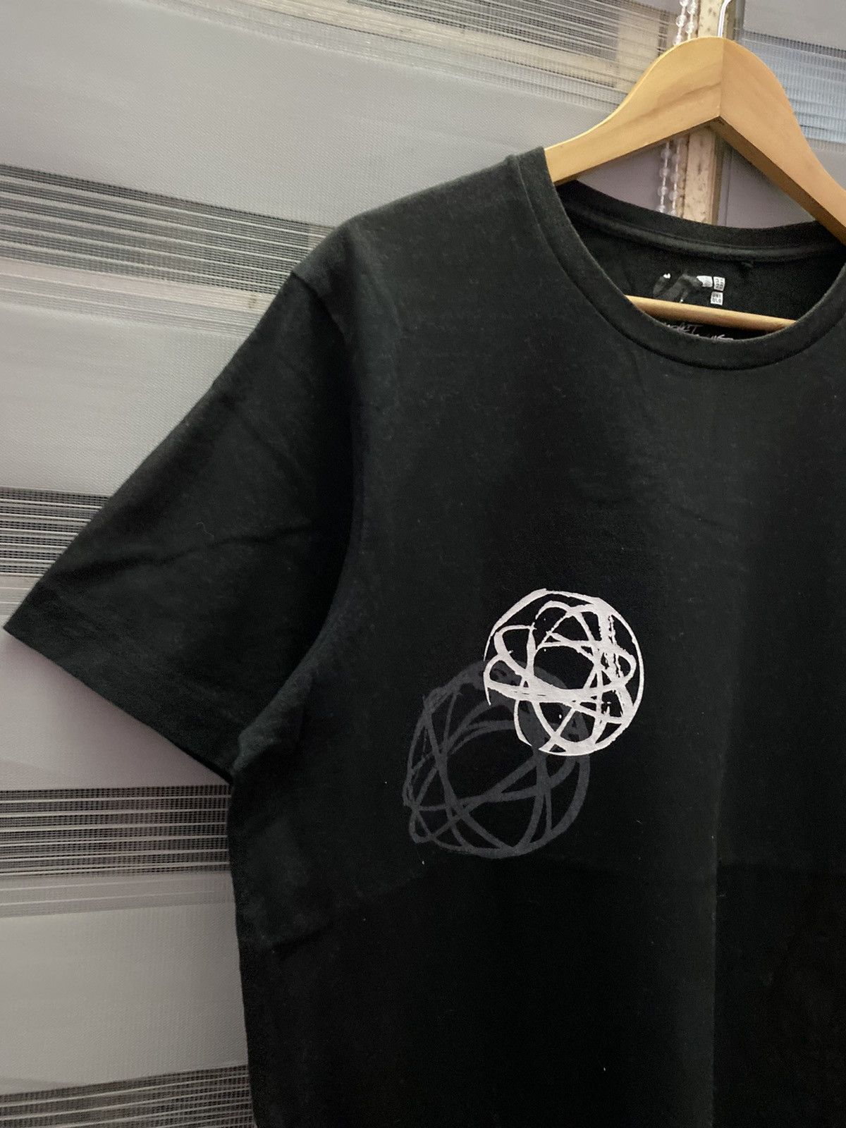 Futura Futura Laboratories Uniqlo Shirt Size L Size US L / EU 52-54 / 3 - 2 Thumbnail
