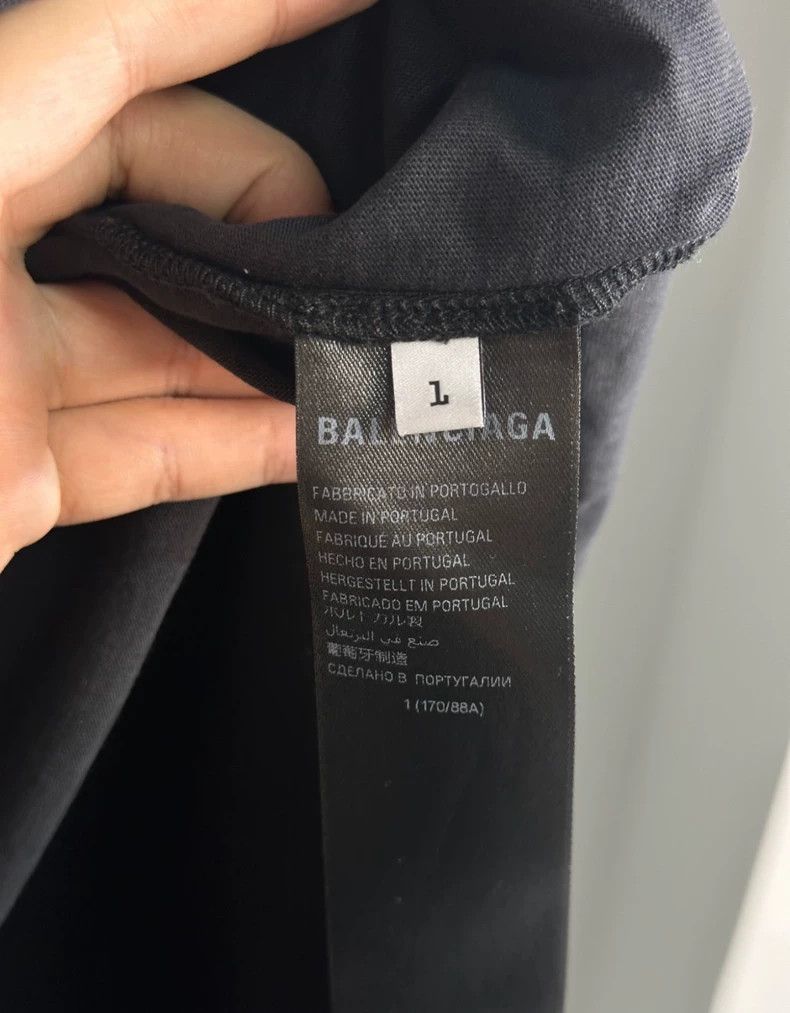 Other Balenciaga Tape + Patchwork + Black Red + 3B + Embroidery Size US S / EU 44-46 / 1 - 3 Thumbnail
