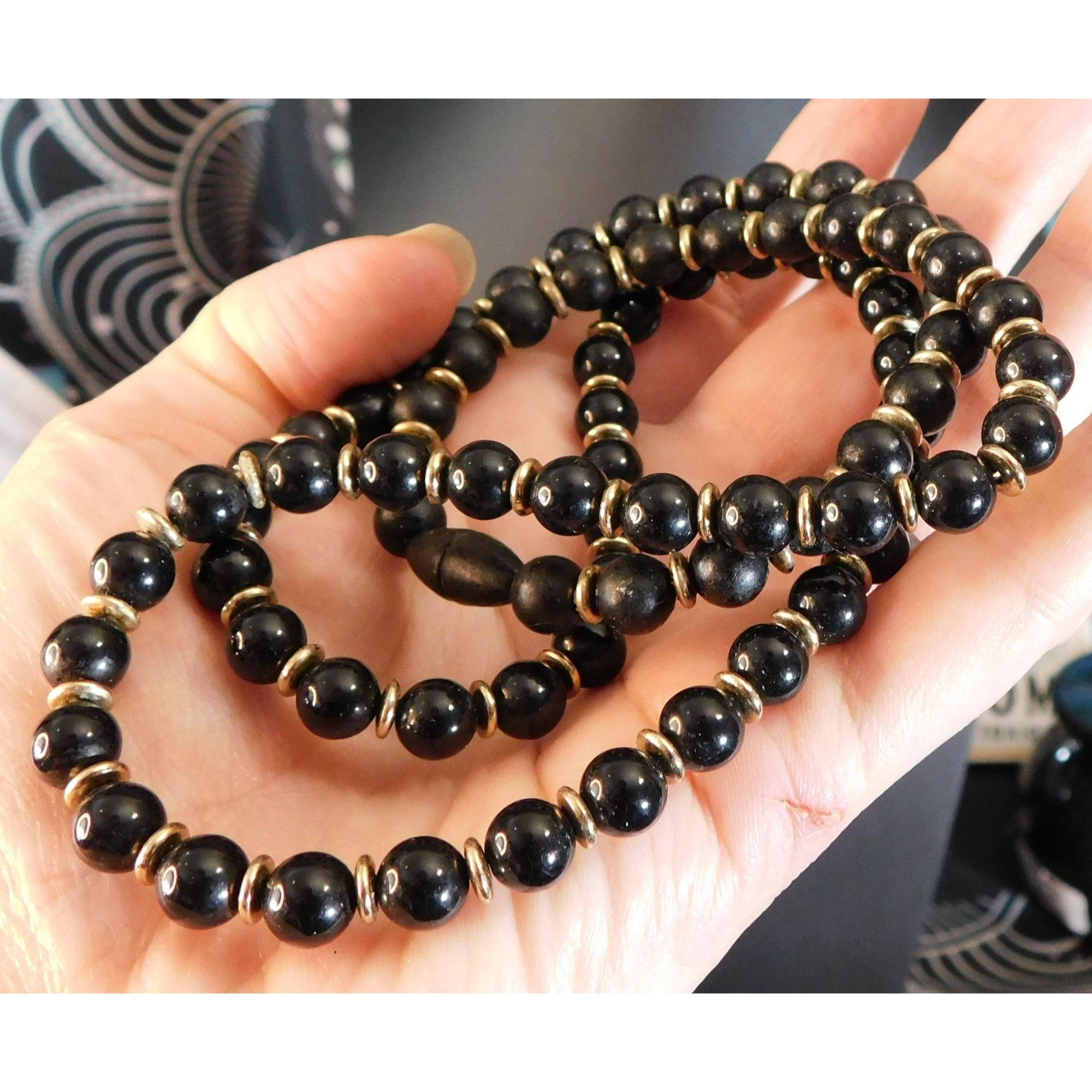 Other Simple Black And Gold Tone Beaded Necklace Size ONE SIZE - 2 Thumbnail