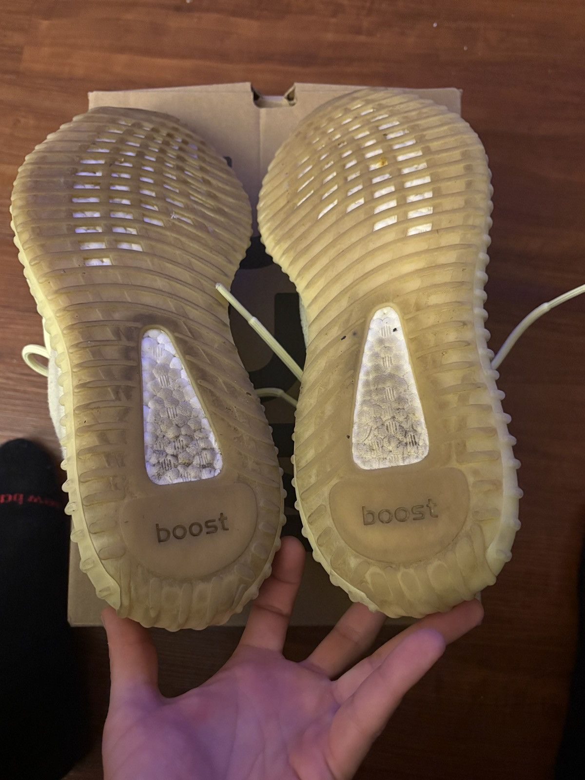 Yeezy Yeezy 350 v2 Butter Size 10.5 Size US 10.5 / EU 43-44 - 5 Thumbnail