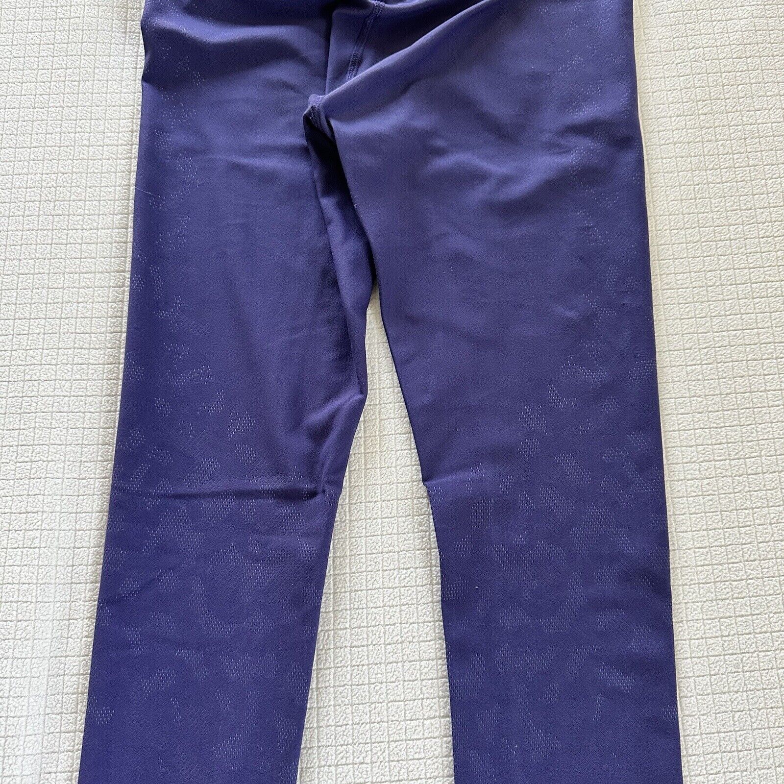 Lululemon Lululemon Hi Rise Tight 28" Camo Midnight Orchid Purple US6 Size 28" / US 6 / IT 42 - 9 Thumbnail