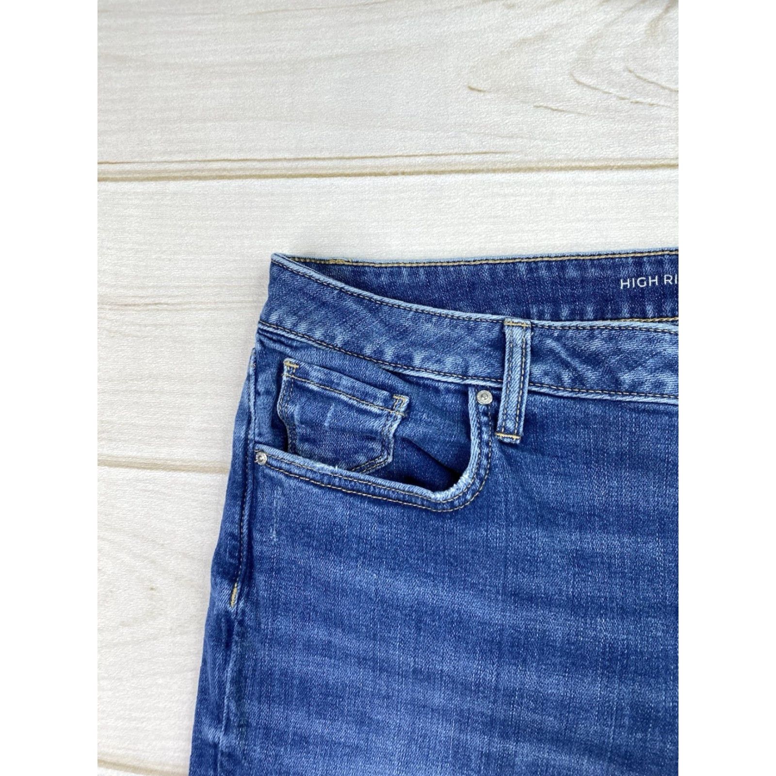 Vintage Chicos Jeans Sz 3 16 High Rise Straight Leg Crop Distressed Denim Stretch 5-Pocket Button Zip Size 26" / US 2 / IT 38 - 2 Thumbnail