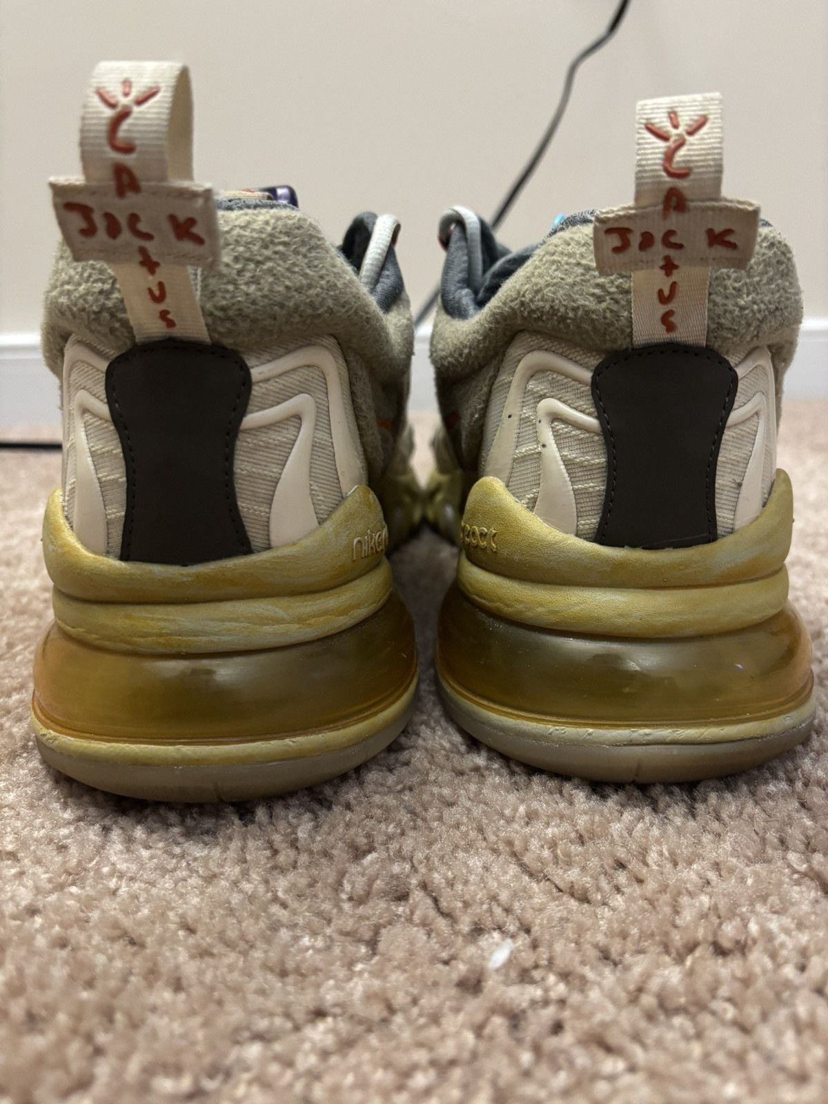 Nike × Travis Scott Nike Travis Scott Air Max 270 react Eng Size US 11 / EU 44 - 2 Thumbnail