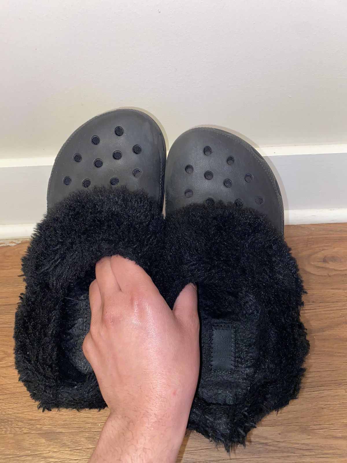 Crocs × Vintage Crocs with Faux Fur Size US 7 / EU 40 - 7 Thumbnail
