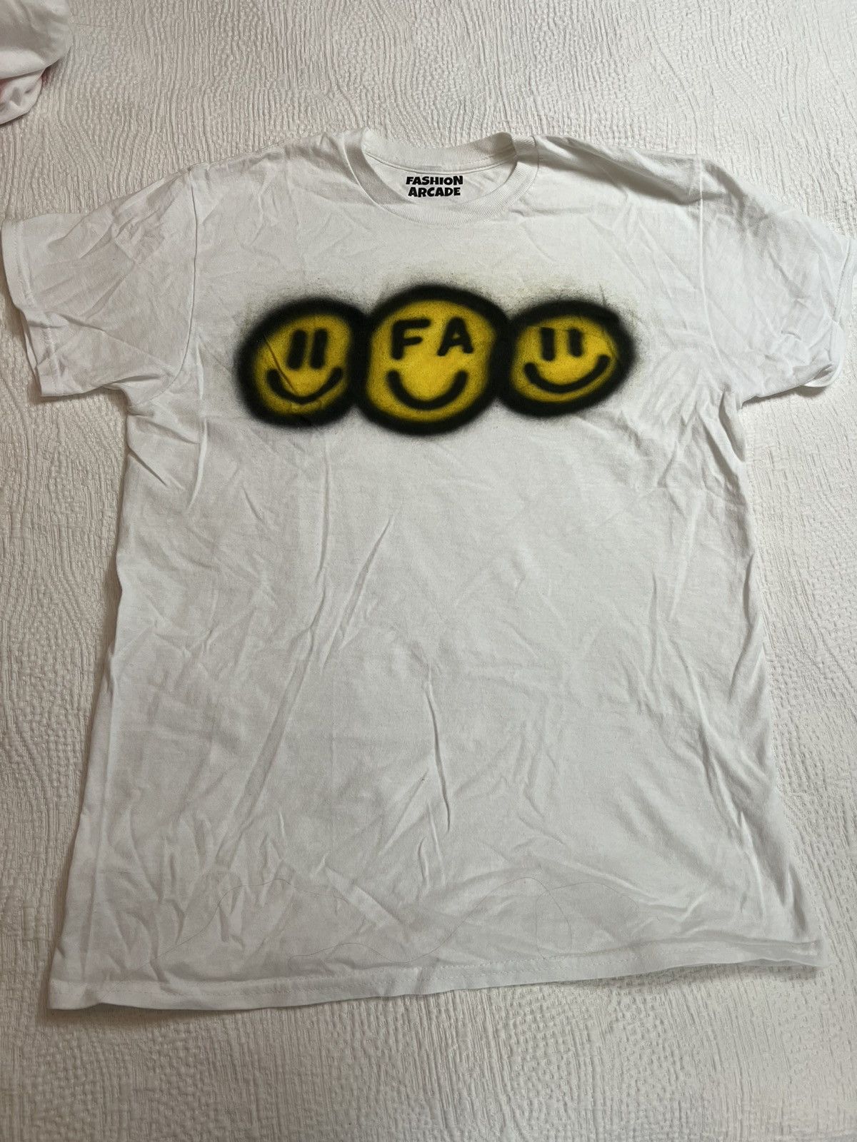 Other Graphic tee smiley face Size US S / EU 44-46 / 1 - 1 Thumbnail
